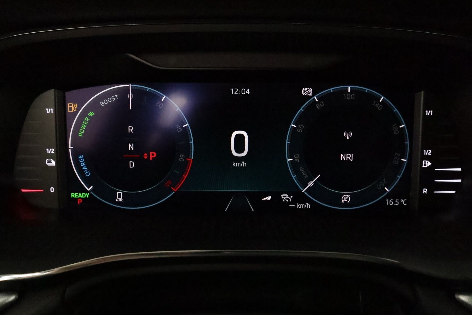 Skoda Octavia 2021 Combi 1,4 TSI PHEV Style iV DSG *Webasto / Panorama / ACC / Matrix-LED / Kamera / Muistipenkit / Navi* - Kahdet renkaat Skodan vanteilla / SUPER VARUSTEET!