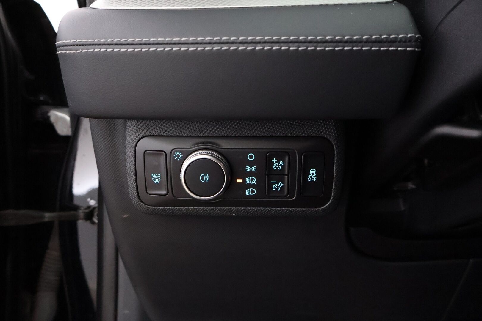 Ford Mustang 2021 75kWh 269hv A1 RWD 5-ovinen - Adapt.Vakkari / Bang & Olufsen / Nahkasisusta / 360-Kamera / BLIS / 2x Renkaat aluvantein / Juuri tullut Tampereelle!