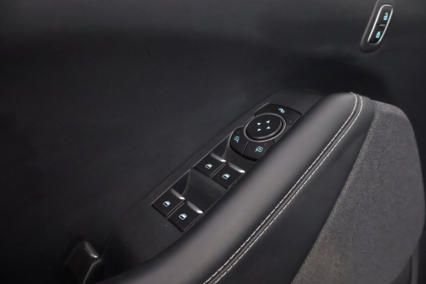 Ford Mustang 2021 75kWh 269hv A1 RWD 5-ovinen - Adapt.Vakkari / Bang & Olufsen / Nahkasisusta / 360-Kamera / BLIS / 2x Renkaat aluvantein / Juuri tullut Tampereelle!