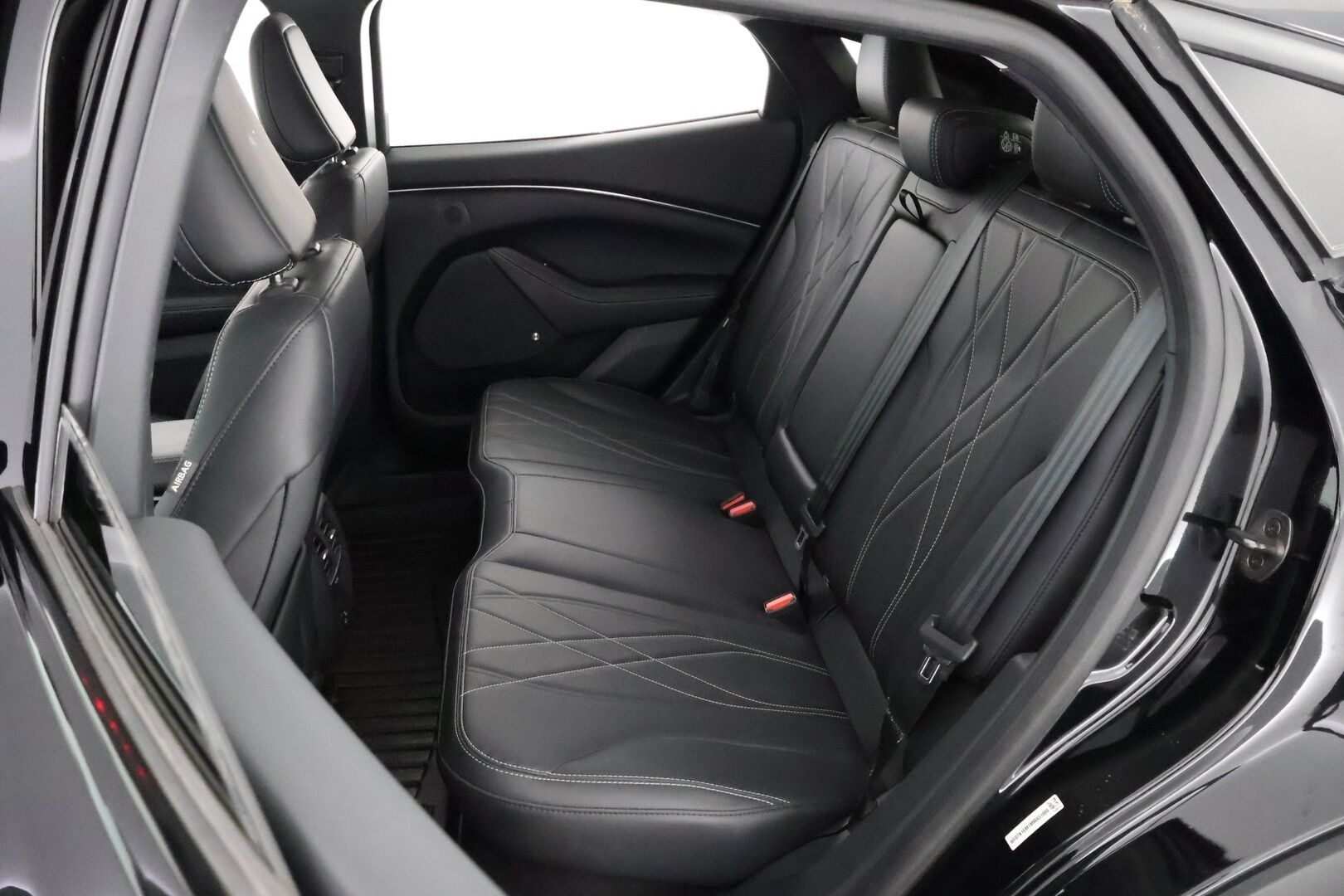 Ford Mustang 2021 75kWh 269hv A1 RWD 5-ovinen - Adapt.Vakkari / Bang & Olufsen / Nahkasisusta / 360-Kamera / BLIS / 2x Renkaat aluvantein / Juuri tullut Tampereelle!