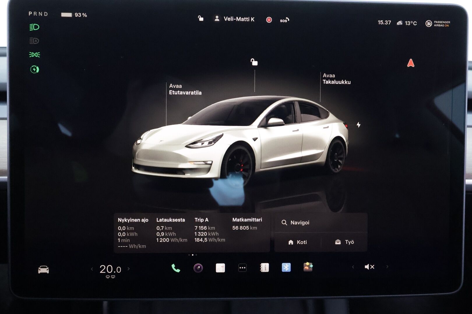 Tesla Model 3 2022 Performance * Premium Audio / Lasikatto / Nahat / ILP / Matrix LED / P.kamera * - Kahdet renkaat aluvanteilla - HULLU BLACKWEEK KORKOTARJOUS 2,49%