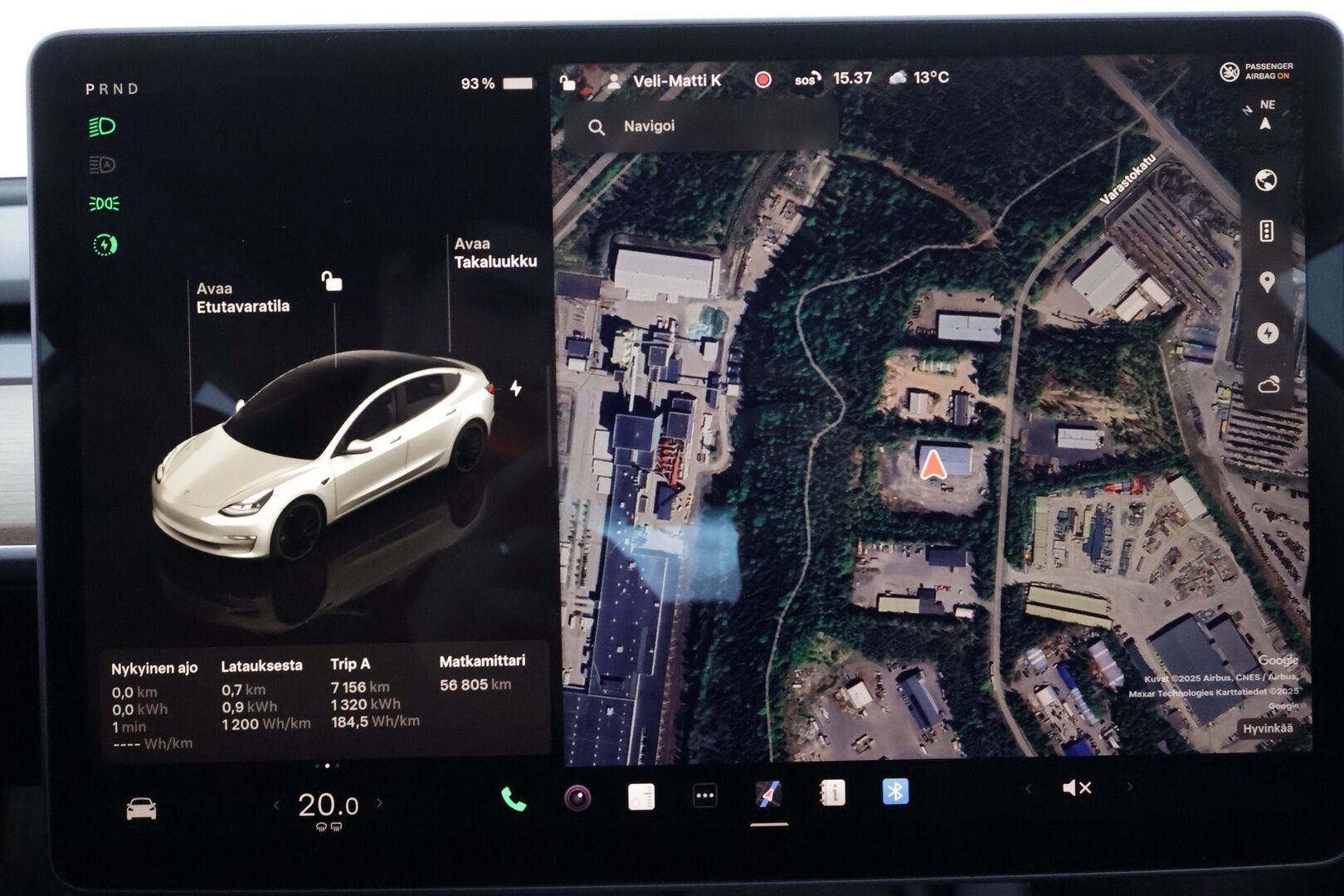 Tesla Model 3 2022 Performance * Premium Audio / Lasikatto / Nahat / ILP / Matrix LED / P.kamera * - Kahdet renkaat aluvanteilla - HULLU BLACKWEEK KORKOTARJOUS 2,49%