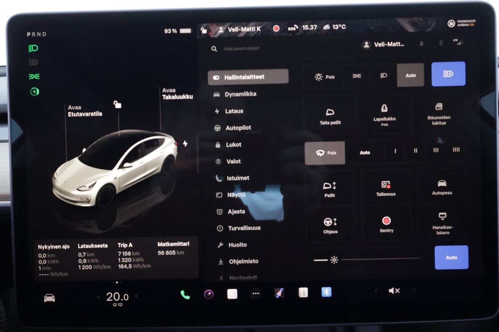 Tesla Model 3 2022 Performance * Premium Audio / Lasikatto / Nahat / ILP / Matrix LED / P.kamera * - Akku kuntotarkastettu / Kahdet renkaat aluvanteilla 