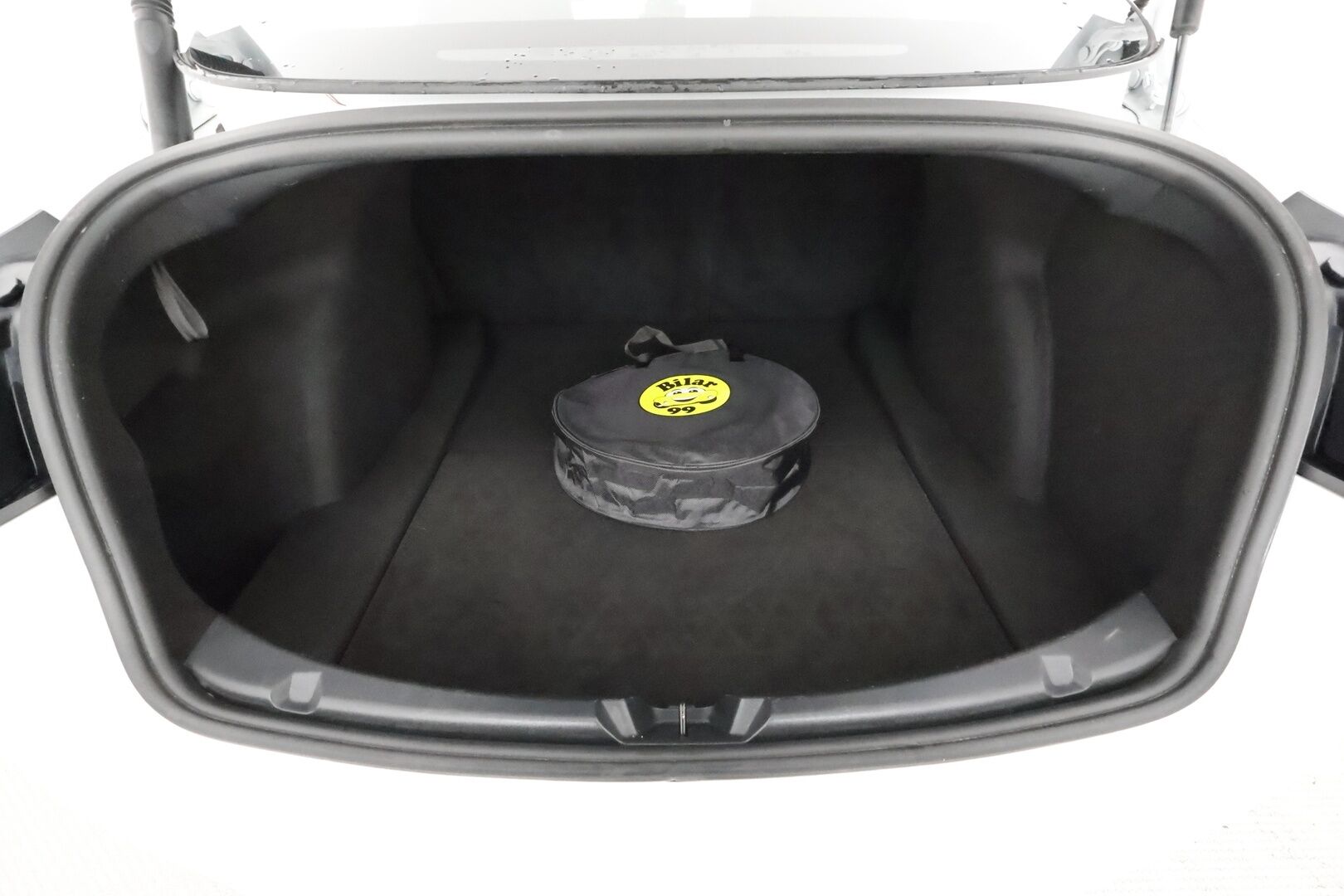 Tesla Model 3 2022 Performance * Premium Audio / Lasikatto / Nahat / ILP / Matrix LED / P.kamera * - Akku kuntotarkastettu / Kahdet renkaat aluvanteilla 