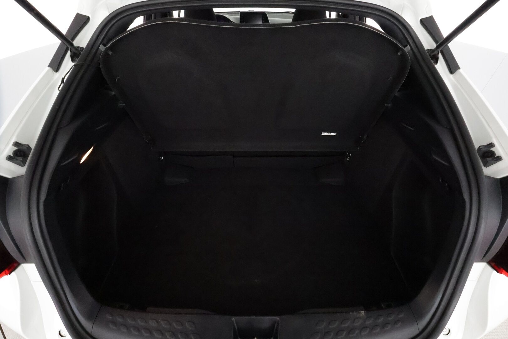 TOYOTA C-HR 2021 1,8 Hybrid Intense **Adapt.Vakkari / LED-valot / P.kamera / Kaistavahti / Apple&Android / Keyless** - Kahdet Renkaat