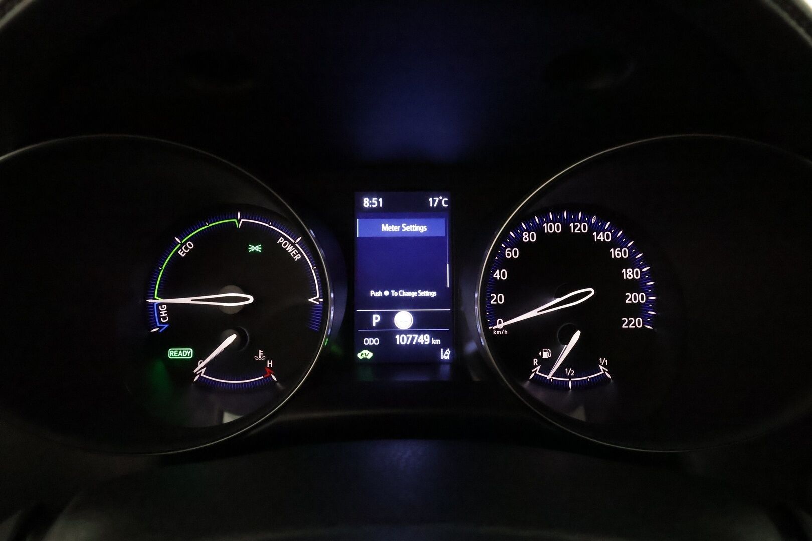 TOYOTA C-HR 2021 1,8 Hybrid Intense **Adapt.Vakkari / LED-valot / P.kamera / Kaistavahti / Apple&Android / Keyless** - Kahdet Renkaat
