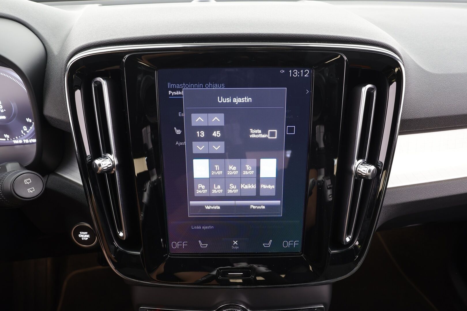 Volvo XC40 2024 T4 TwE Plus Dark aut - | ACC | Muistipenkki | Sporttipenkit sähköllä | P.kamera | PIlot Assist | Keyless | Lämm. tuulilasi | Apple & Android | 1-om suomiauto | Merkkihuollot |