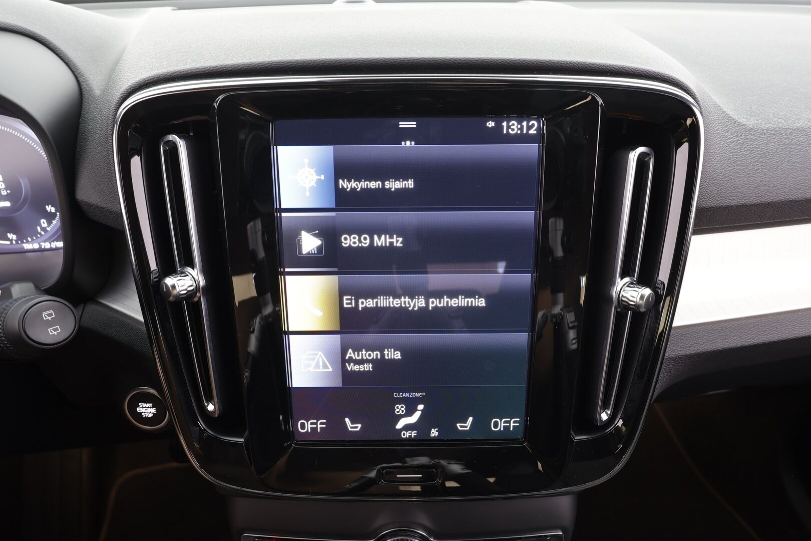 Volvo XC40 2024 T4 TwE Plus Dark aut - | ACC | Muistipenkki | Sporttipenkit sähköllä | P.kamera | PIlot Assist | Keyless | Lämm. tuulilasi | Apple & Android | 1-om suomiauto | Merkkihuollot |