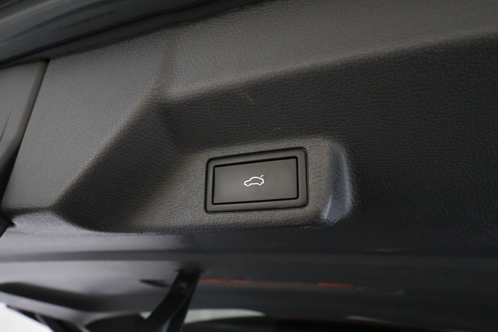 Volkswagen ID. Buzz 2023 150kW PRO Edition 77 kWh * ACC / LED / 360 / Hierovat Muistipenkit / Keyless / Navi * - Akku kuntotarkastettu / Suomi-auto / 2x vanteet / Koti & Kauppalaturi - HULLUT AVAJAISHULINAT KORKOTARJOUS 3,29 %