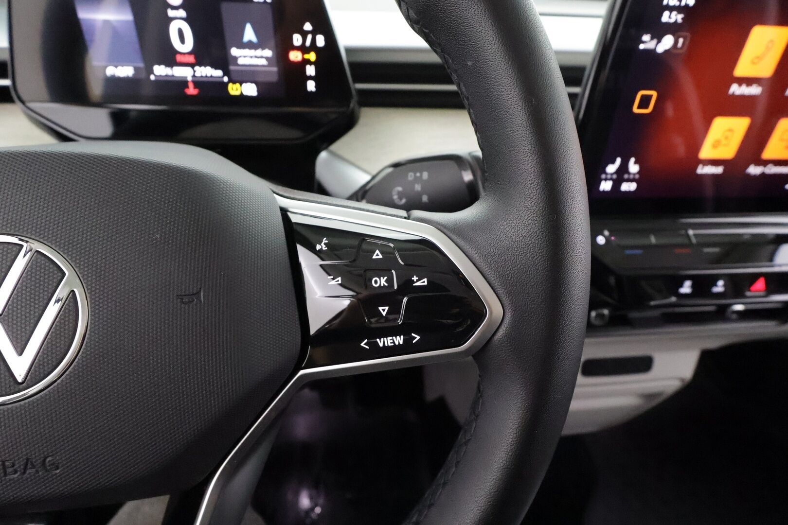 Volkswagen ID. Buzz 2023 150kW PRO Edition 77 kWh * ACC / LED / 360 / Hierovat Muistipenkit / Keyless / Navi * - Akku kuntotarkastettu / Suomi-auto / 2x vanteet / Koti & Kauppalaturi - HULLUT AVAJAISHULINAT KORKOTARJOUS 3,29 %