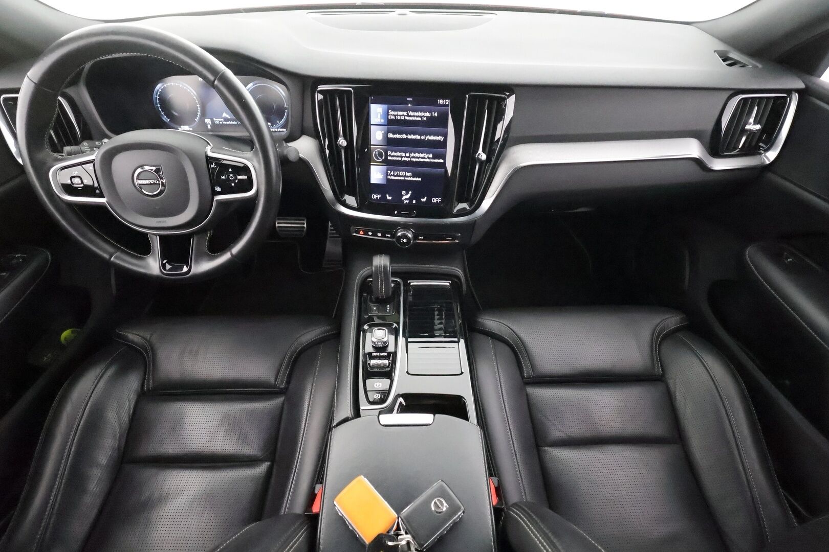 Volvo S60 2021 T8 TwE AWD Business R-Design aut - | ACC | Webasto | Koukku | Muistipenkit | Full-LED | P.Kamera | Ilmastoidut Sporttinahat | Keyless | Apple&Android | Kahdet Renkaat |