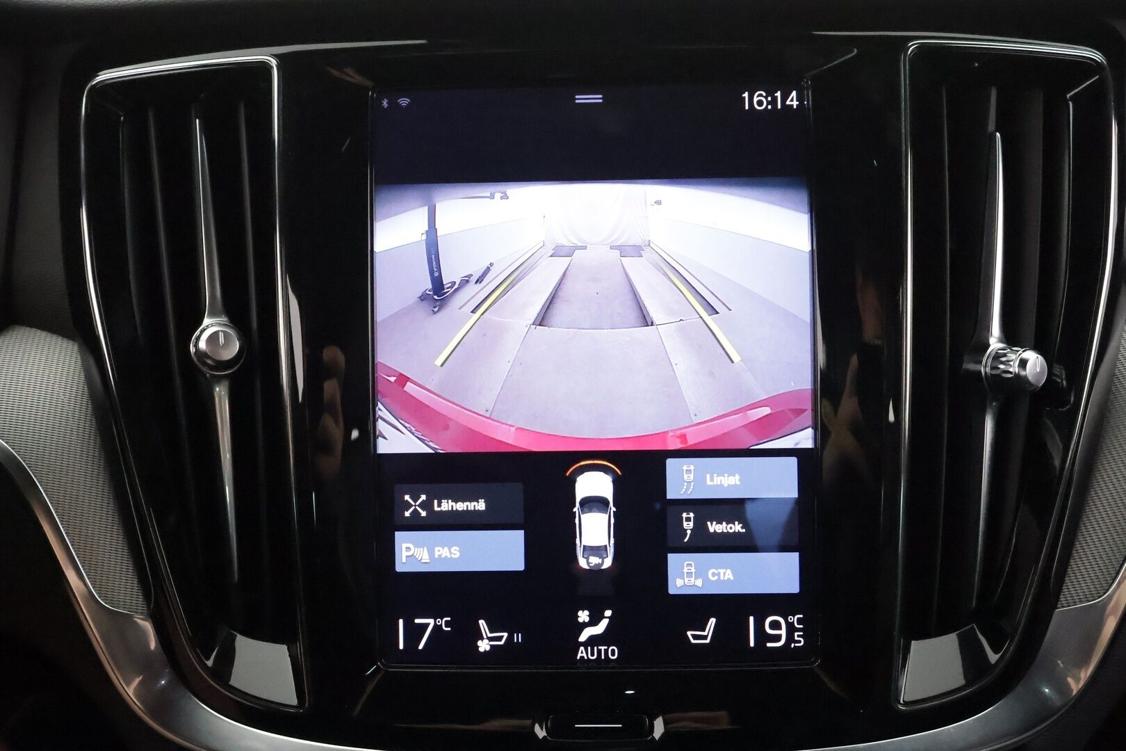 Volvo S60 2021 T8 TwE AWD Business R-Design aut - | ACC | Webasto | Koukku | Muistipenkit | Full-LED | P.Kamera | Ilmastoidut Sporttinahat | Keyless | Apple&Android | Kahdet Renkaat |