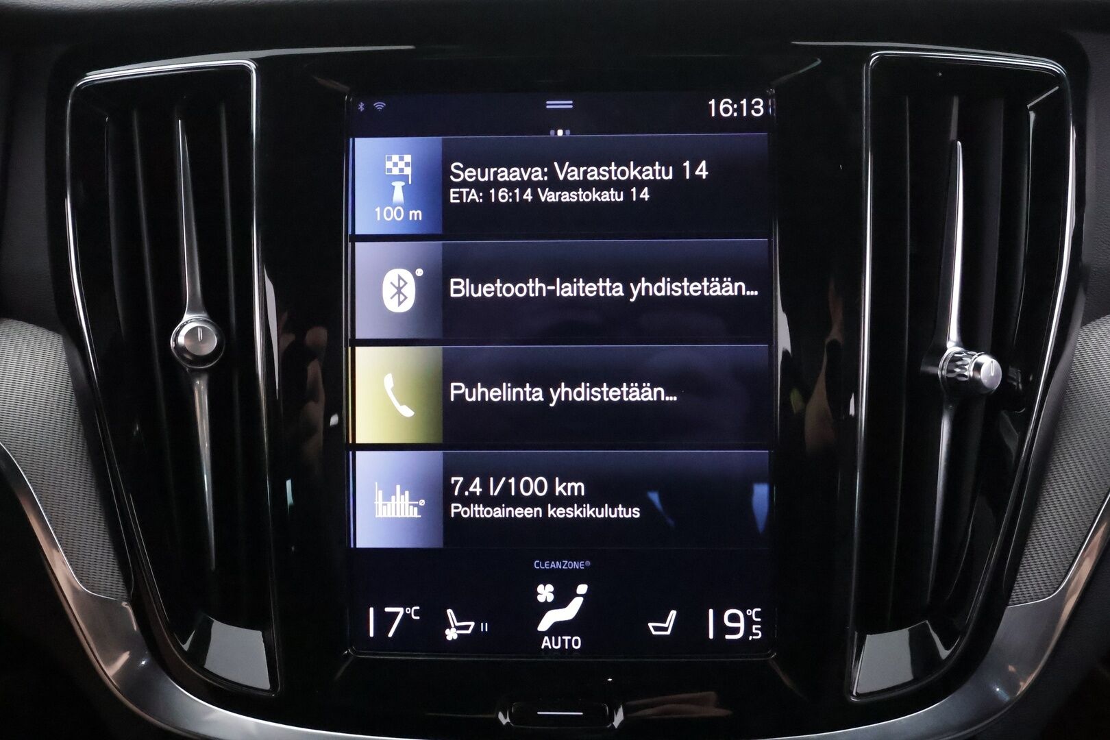 Volvo S60 2021 T8 TwE AWD Business R-Design aut - | ACC | Webasto | Koukku | Muistipenkit | Full-LED | P.Kamera | Ilmastoidut Sporttinahat | Keyless | Apple&Android | Kahdet Renkaat |