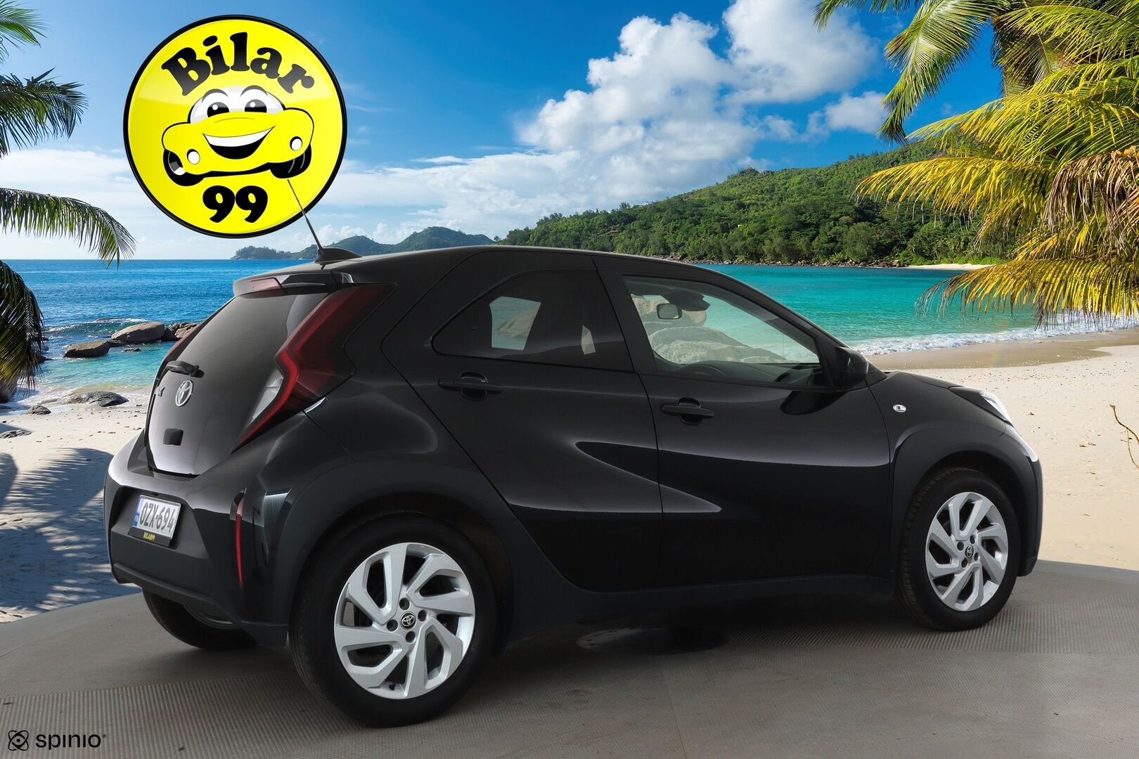 Toyota Aygo X 2023 1,0 VVT-i Play Edition Multidrive S *ACC / P.kamera / LED / Apple&Android* - Suomi-auto / Kahdet renkaat aluvanteilla / Merkkihuollettu