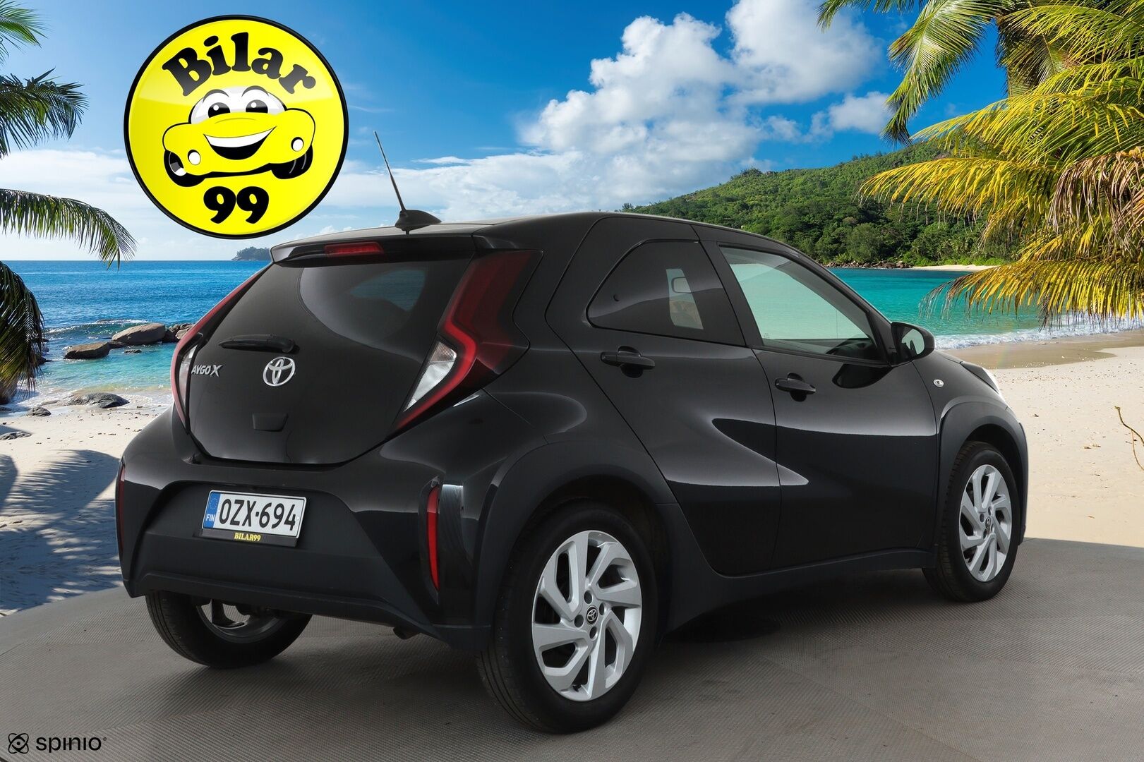 Toyota Aygo X 2023 1,0 VVT-i Play Edition Multidrive S *ACC / P.kamera / LED / Apple&Android* - Suomi-auto / Kahdet renkaat aluvanteilla / Merkkihuollettu