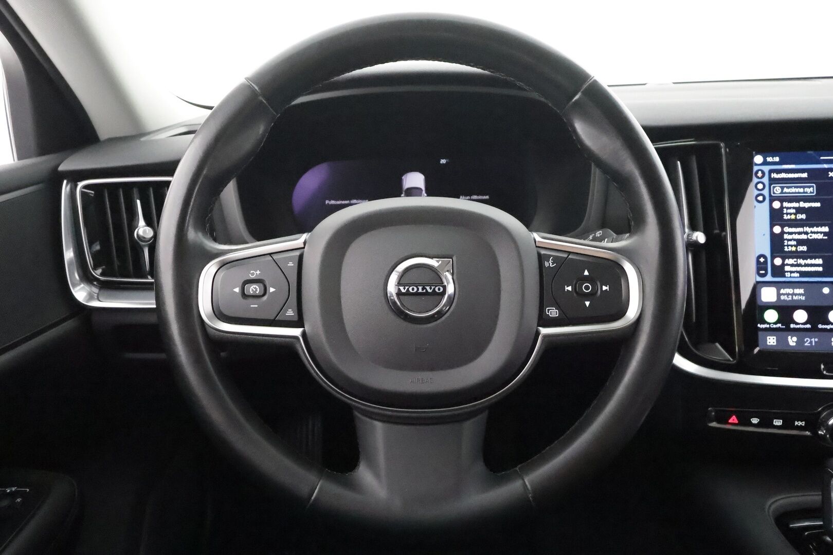 Volvo V60 2024 T6 AWD Long Range Core aut - | Koukku | ACC | LED | P.Tutka | Navi | Kaistavahti | Keyless | Digimittaristo | Facelift | 2x Latauskaapelit | 1-om Suomi-auto | Kahdet renkaat | Merkkihuollot |  