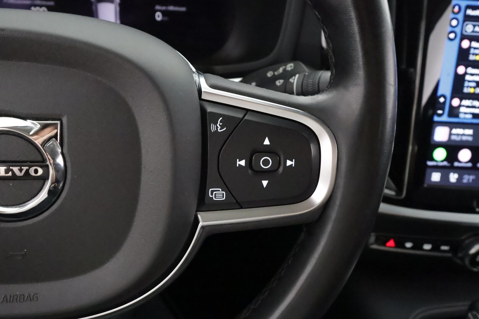 Volvo V60 2024 T6 AWD Long Range Core aut - | Koukku | ACC | LED | P.Tutka | Navi | Kaistavahti | Keyless | Digimittaristo | Facelift | 2x Latauskaapelit | 1-om Suomi-auto | Kahdet renkaat | Merkkihuollot |  