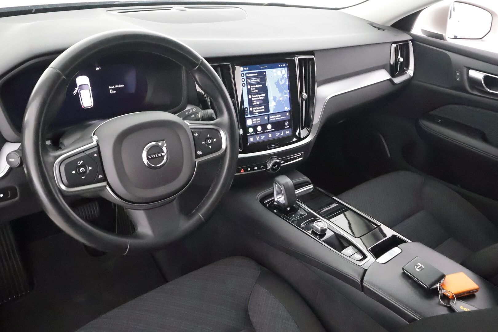 Volvo V60 2024 T6 AWD Long Range Core aut - | Koukku | ACC | LED | P.Tutka | Navi | Kaistavahti | Keyless | Digimittaristo | Facelift | 2x Latauskaapelit | 1-om Suomi-auto | Kahdet renkaat | Merkkihuollot |  
