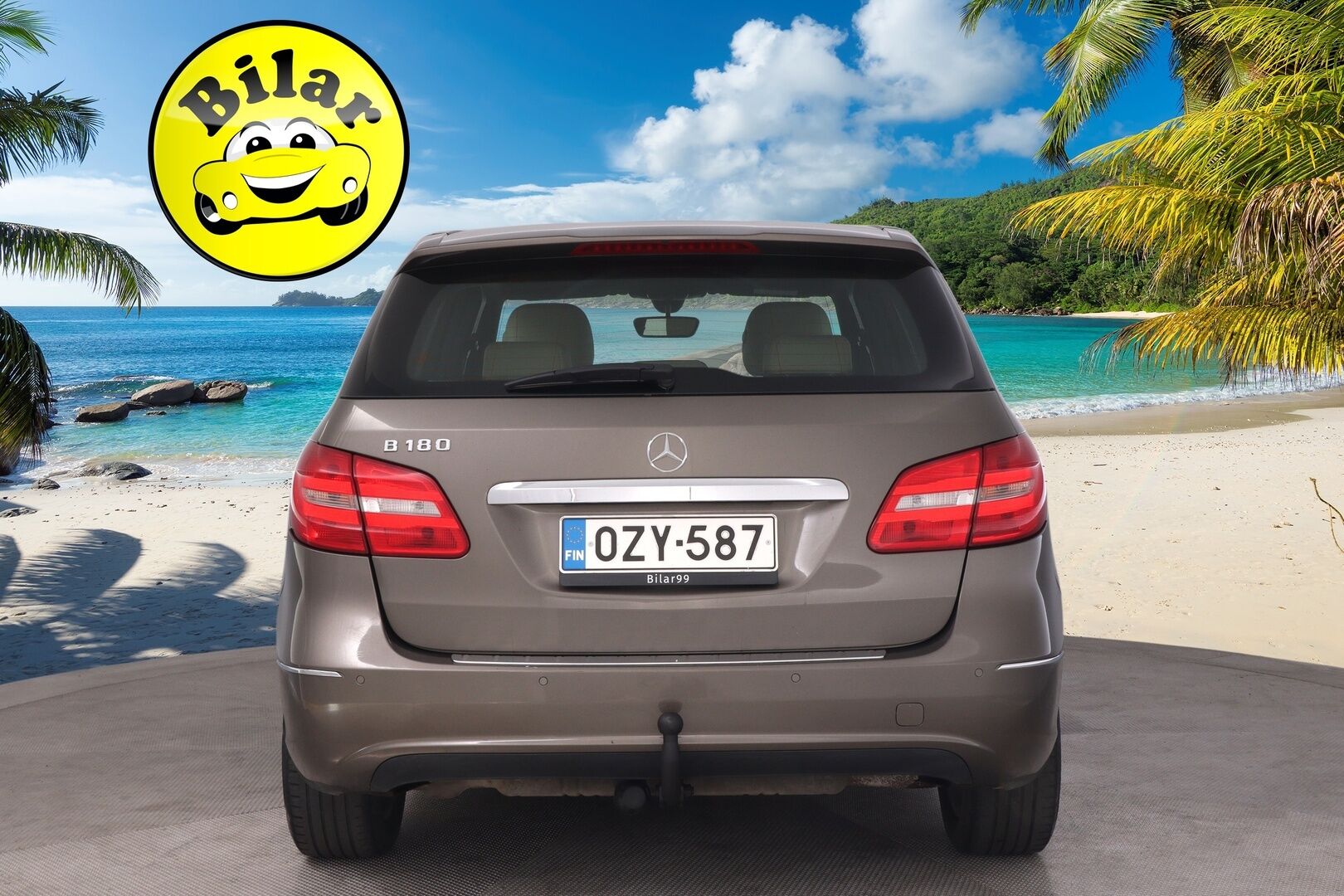Mercedes-Benz B 2013 180 CDI A Business - Vakionopeudensäädin | Koukku | Lohkolämmitin + sisä | Nahkasisusta | 2x Renkaat & Vanteet | Musta Sisäkattoverhoilu | P-tutka | 