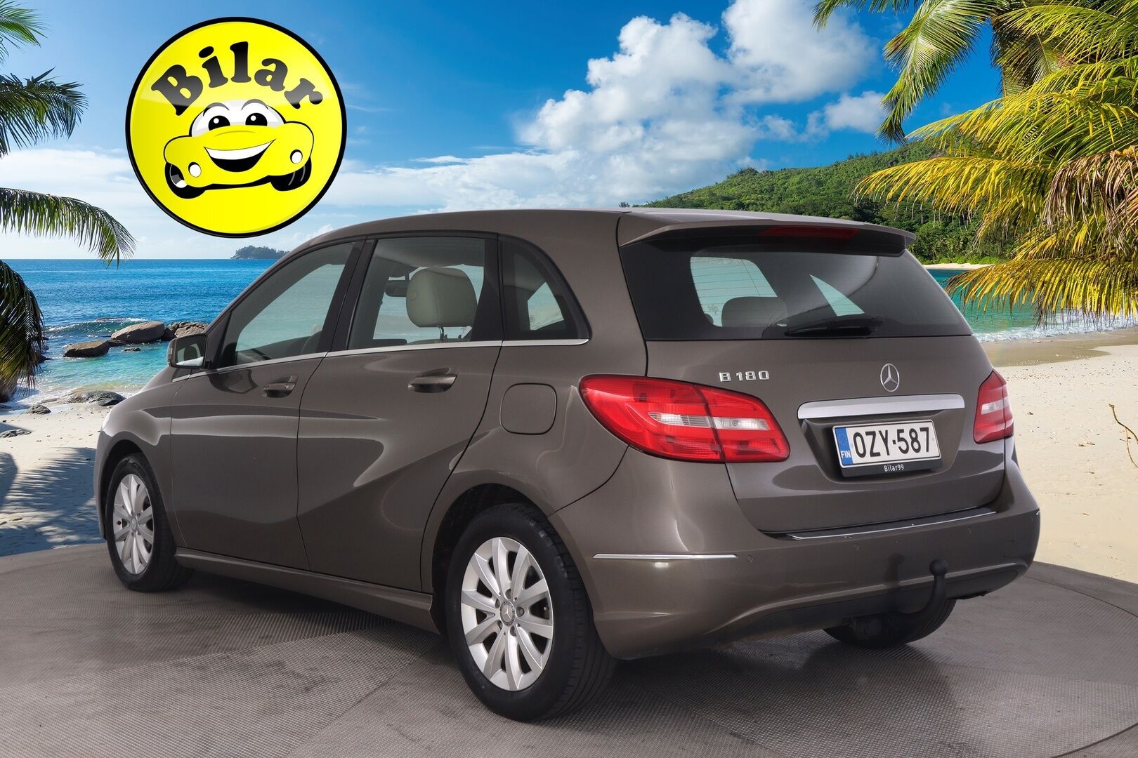 Mercedes-Benz B 2013 180 CDI A Business - Vakionopeudensäädin | Koukku | Lohkolämmitin + sisä | Nahkasisusta | 2x Renkaat & Vanteet | Musta Sisäkattoverhoilu | P-tutka | 