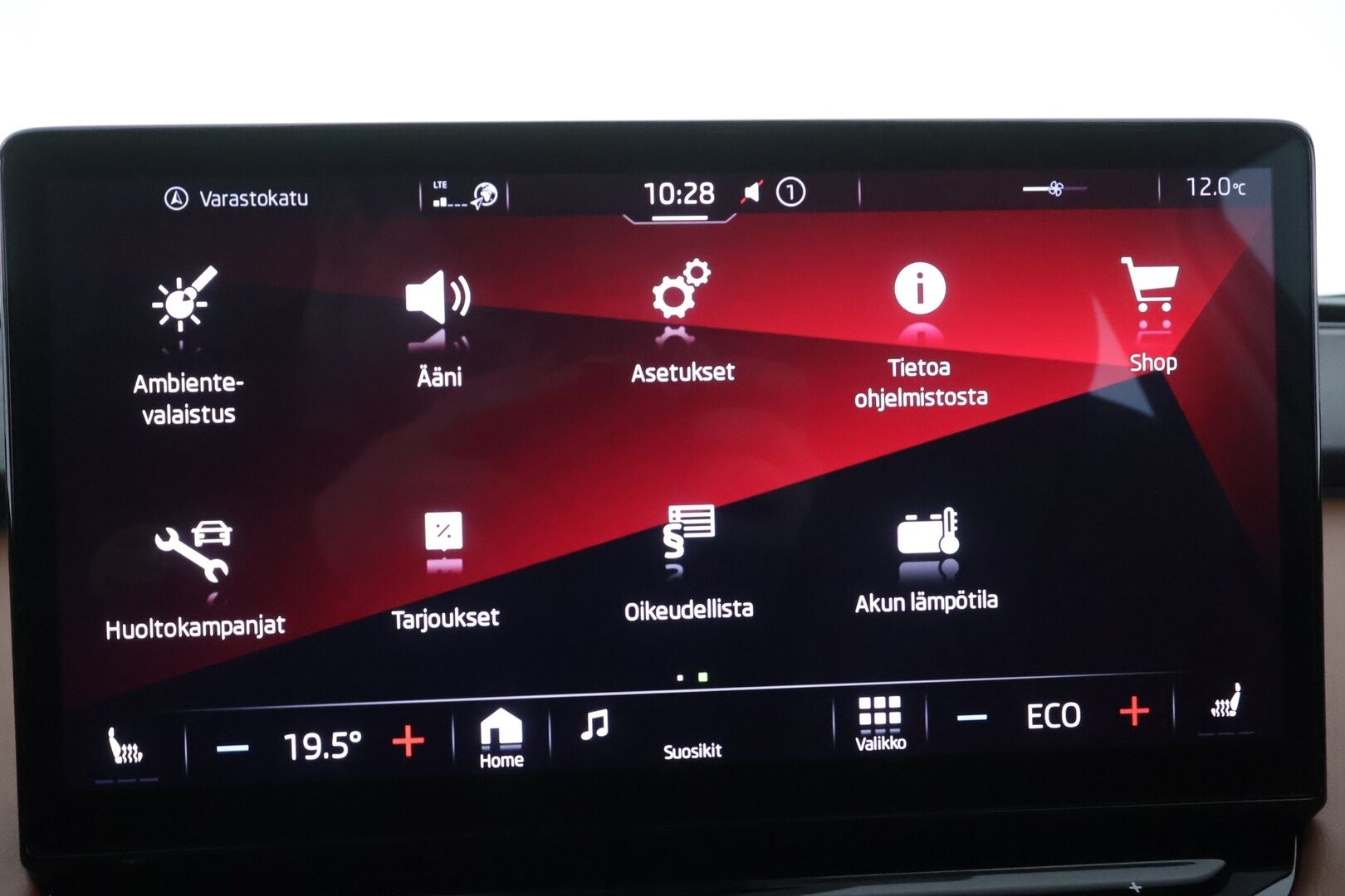 Skoda Enyaq 2023 Coupe 80x 4x4 Style iV - | ACC | ILP | Koukku | Skoda crystal Matrix-LED | Lasikatto | HUD | Canton | Muistipenkit | 360-Kamera | Nahat | Keyless | Suomi-auto | Kahdet Renkaat |