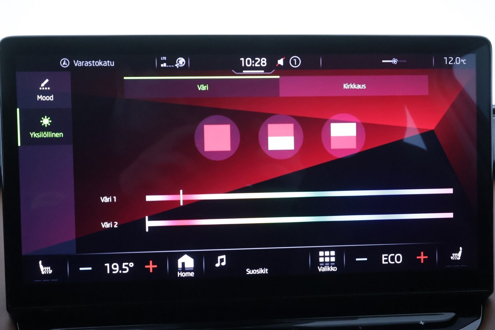 Skoda Enyaq 2023 Coupe 80x 4x4 Style iV - | ACC | ILP | Koukku | Skoda crystal Matrix-LED | Lasikatto | HUD | Canton | Muistipenkit | 360-Kamera | Nahat | Keyless | Suomi-auto | Kahdet Renkaat |