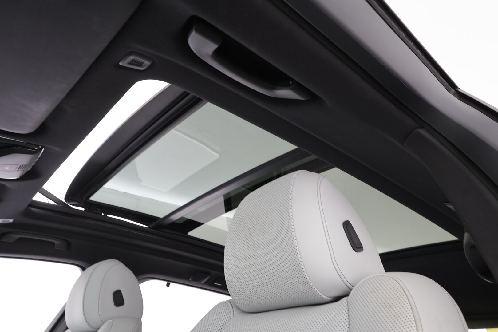 BMW X5 2024 G05 xDrive50e A Charged Edition M Sport * HUD / Panorama / H&K / Koukku / Ilma-alusta / Adapt.LED / 360° / Muistipenkki * - Comfort Access / Facelift / Vakkari / Suomi-auto / Kahdet renkaat aluvanteilla / Huippuvarusteet - HULLUT AVAJAISHULINAT KORKOTARJOUS 3,29 %