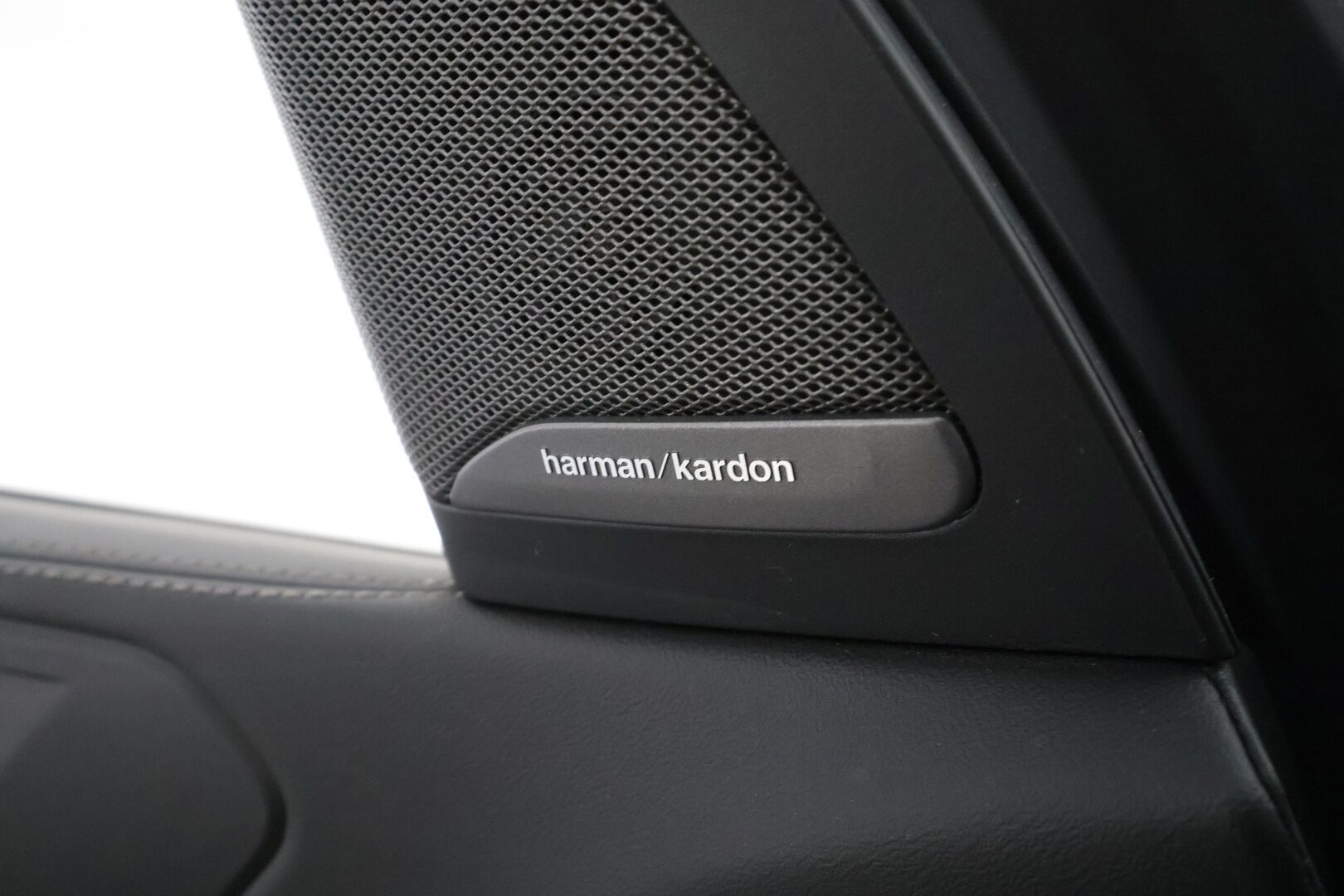 BMW X5 2024 G05 xDrive50e A Charged Edition M Sport * HUD / Panorama / H&K / Koukku / Ilma-alusta / Adapt.LED / 360° / Muistipenkki * - Comfort Access / Facelift / Vakkari / Suomi-auto / Kahdet renkaat aluvanteilla / Huippuvarusteet - HULLUT AVAJAISHULINAT KORKOTARJOUS 3,29 %