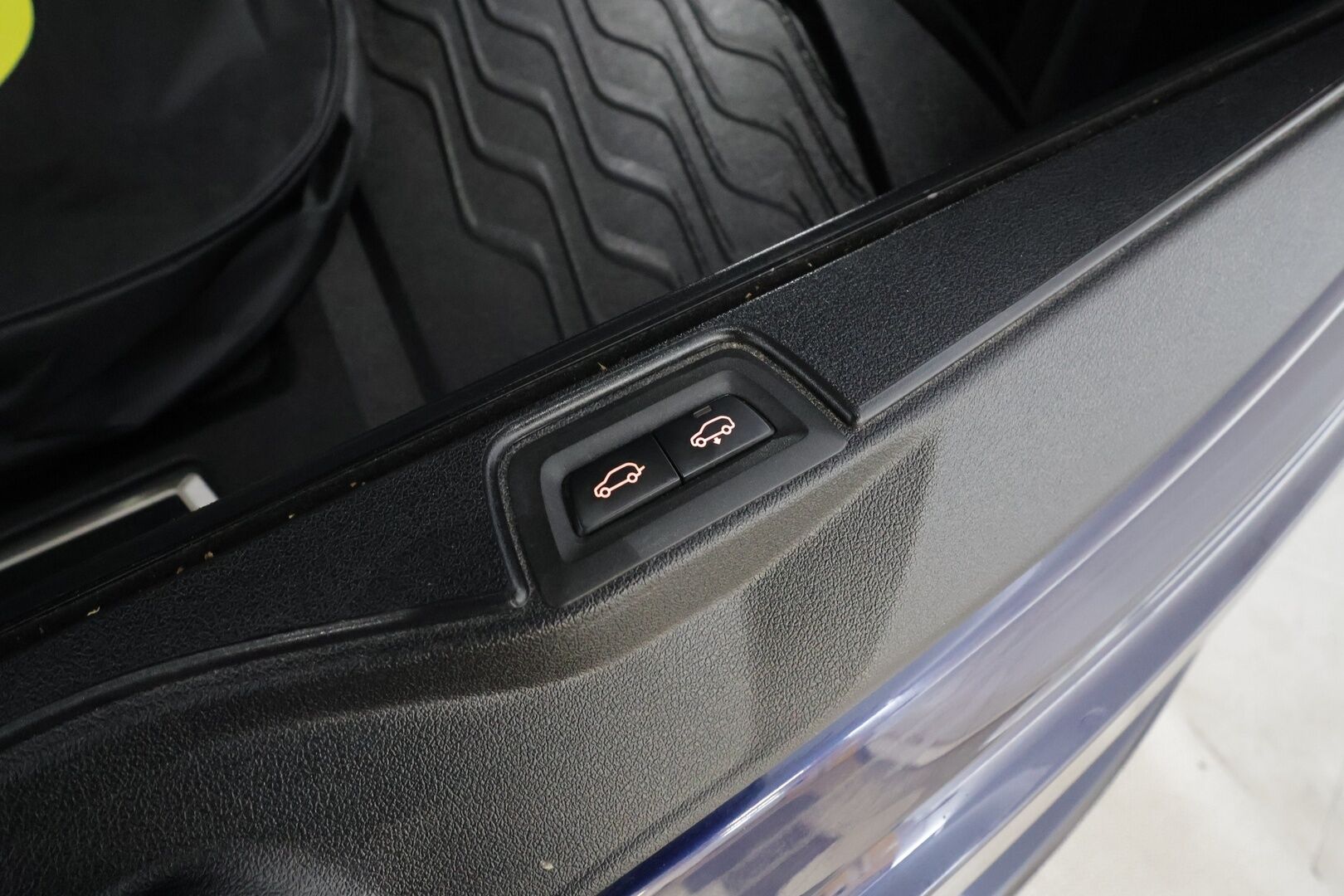 BMW X5 2024 G05 xDrive50e A Charged Edition M Sport * HUD / Panorama / H&K / Koukku / Ilma-alusta / Adapt.LED / 360° / Muistipenkki * - Comfort Access / Facelift / Vakkari / Suomi-auto / Kahdet renkaat aluvanteilla / Huippuvarusteet - HULLUT AVAJAISHULINAT KORKOTARJOUS 3,29 %