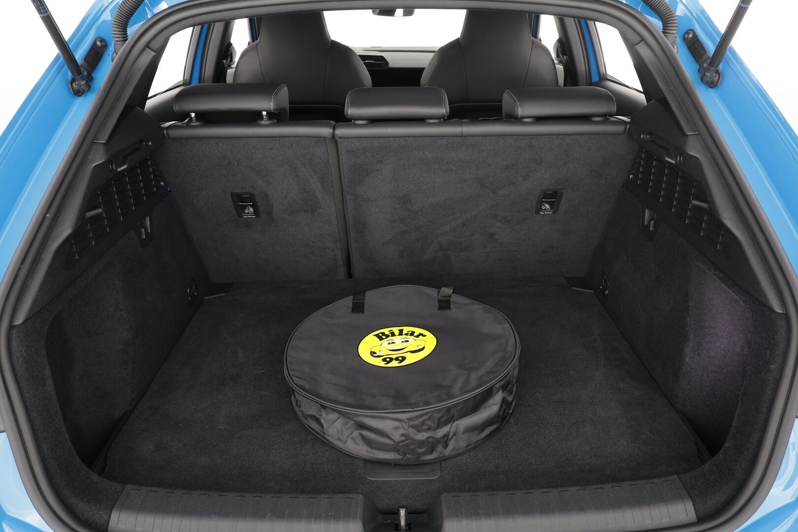 Audi A3 2021 Sportback Business S line 45 TFSI e 180kW S tronic * Bang&Olufsen / HUD / Navi / Sporttipenkit / KeylessGo / Vakkari - Akku kuntotarkastettu! / Kahdet renkaat aluvanteilla / S Line / Juuri tullut Tampereelle! - HULLUT JOULUT KORKOTARJOUS 2,49% 