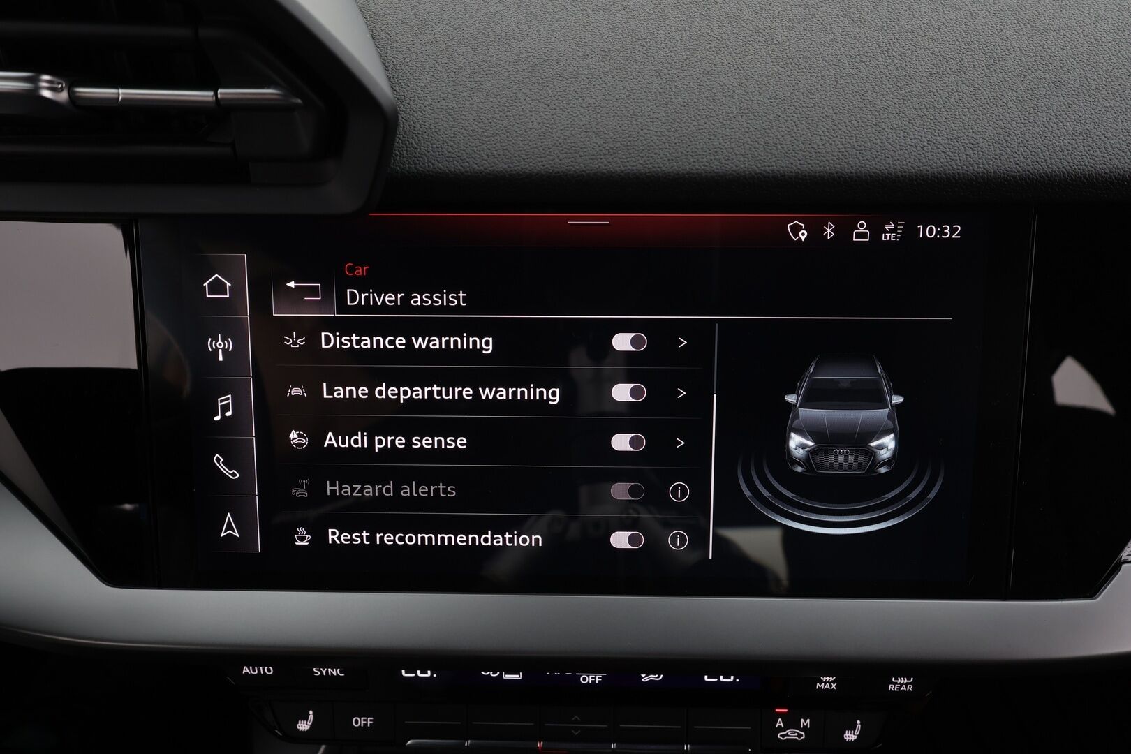 Audi A3 2021 Sportback Business S line 45 TFSI e 180kW S tronic * Bang&Olufsen / HUD / Navi / Sporttipenkit / KeylessGo / Vakkari - Akku kuntotarkastettu! / Kahdet renkaat aluvanteilla / S Line / Juuri tullut Tampereelle! - HULLUT JOULUT KORKOTARJOUS 2,49% 