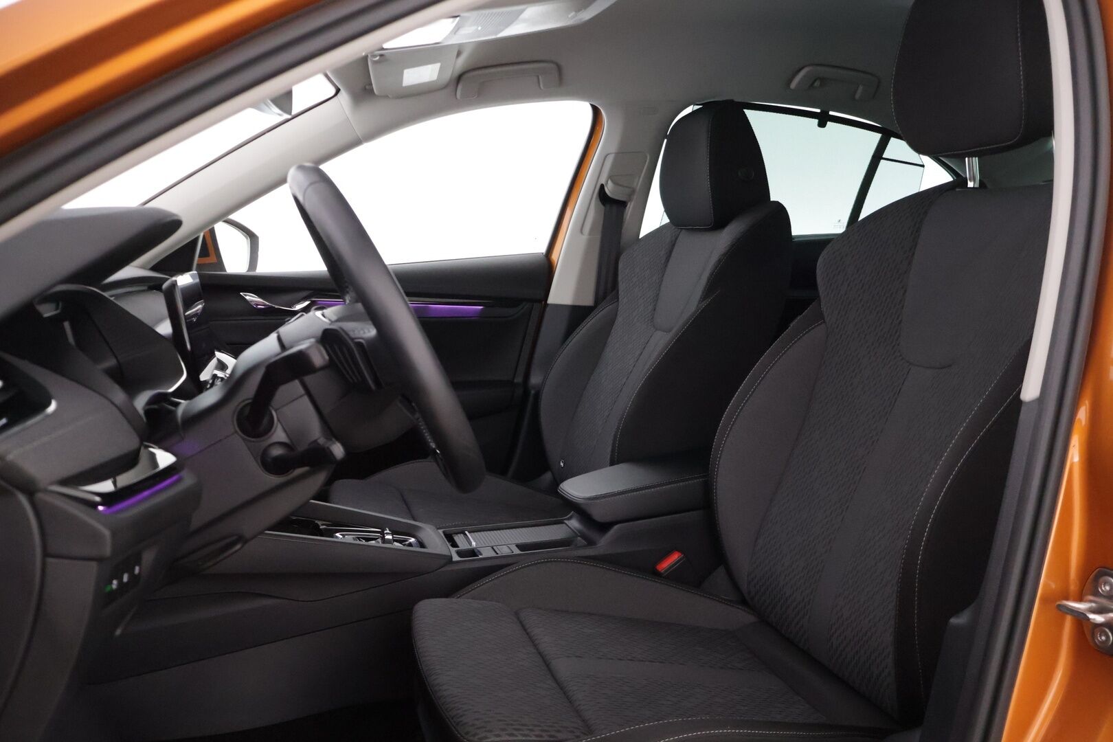 Skoda Octavia 2023 1.5 TSI G-TEC Style Nordic Edition aut ** 1-om. Suomiauto / Webasto / ACC / Lämmitettävä tuulilasi / Matrix LED / Kamera ** - *Kattavilla varusteilla! / Merkkihuollettu / Kessy / 2x renkaat aluvanteilla *