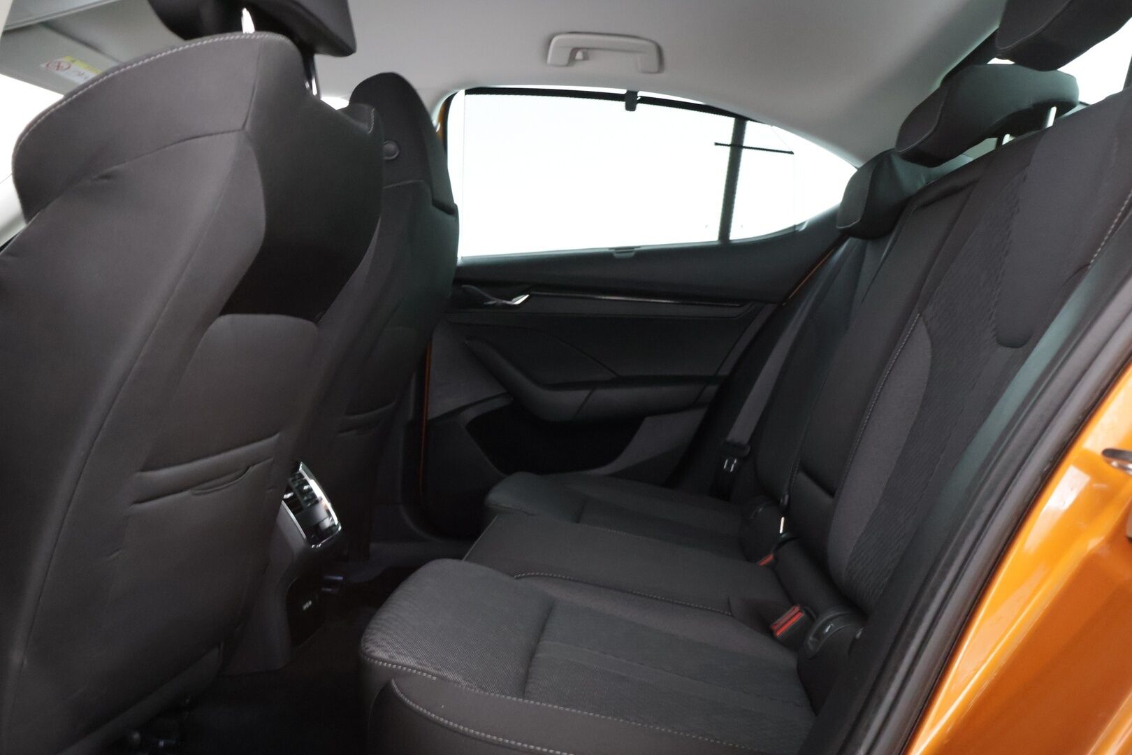 Skoda Octavia 2023 1.5 TSI G-TEC Style Nordic Edition aut ** 1-om. Suomiauto / Webasto / ACC / Lämmitettävä tuulilasi / Matrix LED / Kamera ** - *Kattavilla varusteilla! / Merkkihuollettu / Kessy / 2x renkaat aluvanteilla *