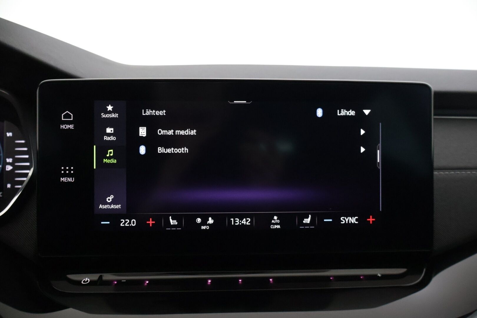 Skoda Octavia 2023 1.5 TSI G-TEC Style Nordic Edition aut ** 1-om. Suomiauto / Webasto / ACC / Lämmitettävä tuulilasi / Matrix LED / Kamera ** - *Kattavilla varusteilla! / Merkkihuollettu / Kessy / 2x renkaat aluvanteilla *