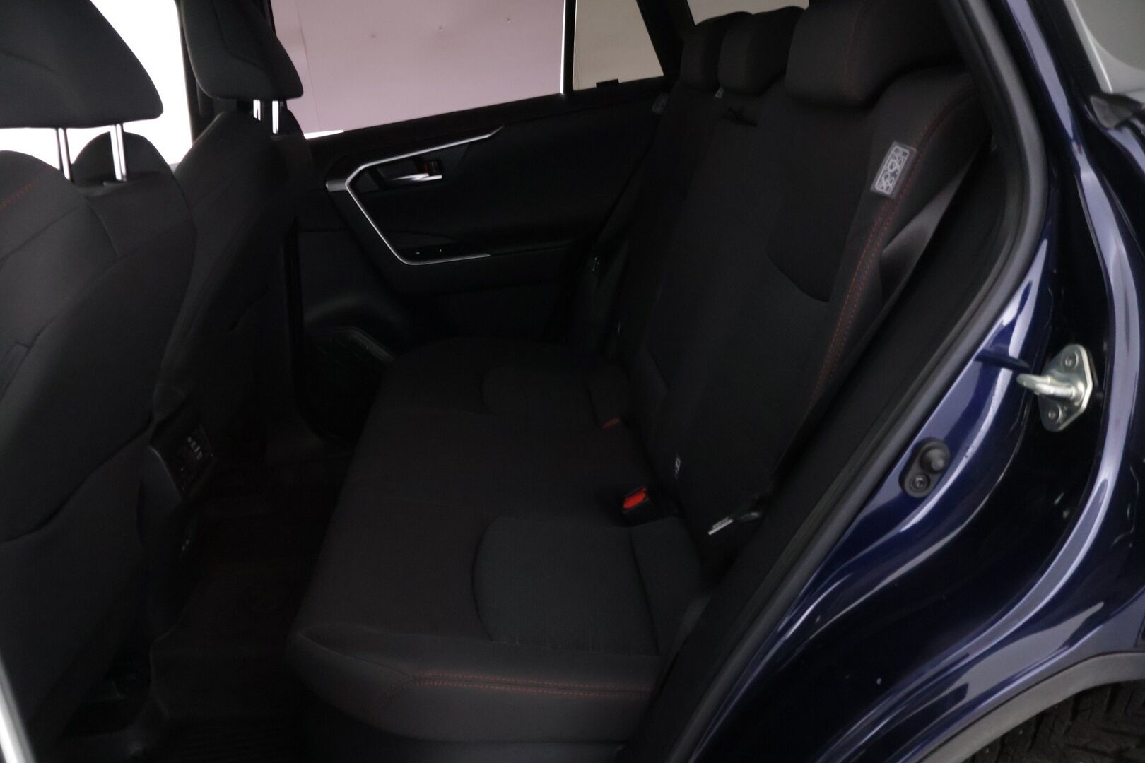 Toyota RAV4 Plug-in 2023 Hybrid 2,5 AWD-i Active Plus Edition *ACC / Ratinlämmitin / Koukku / Lasinlämmitin / Lohko+ sisä / P.kamera* - *Tyylikäs / Luotettava / Neliveto* - HULLUT VÄLIPÄIVÄT KORKOTARJOUS 2,49%