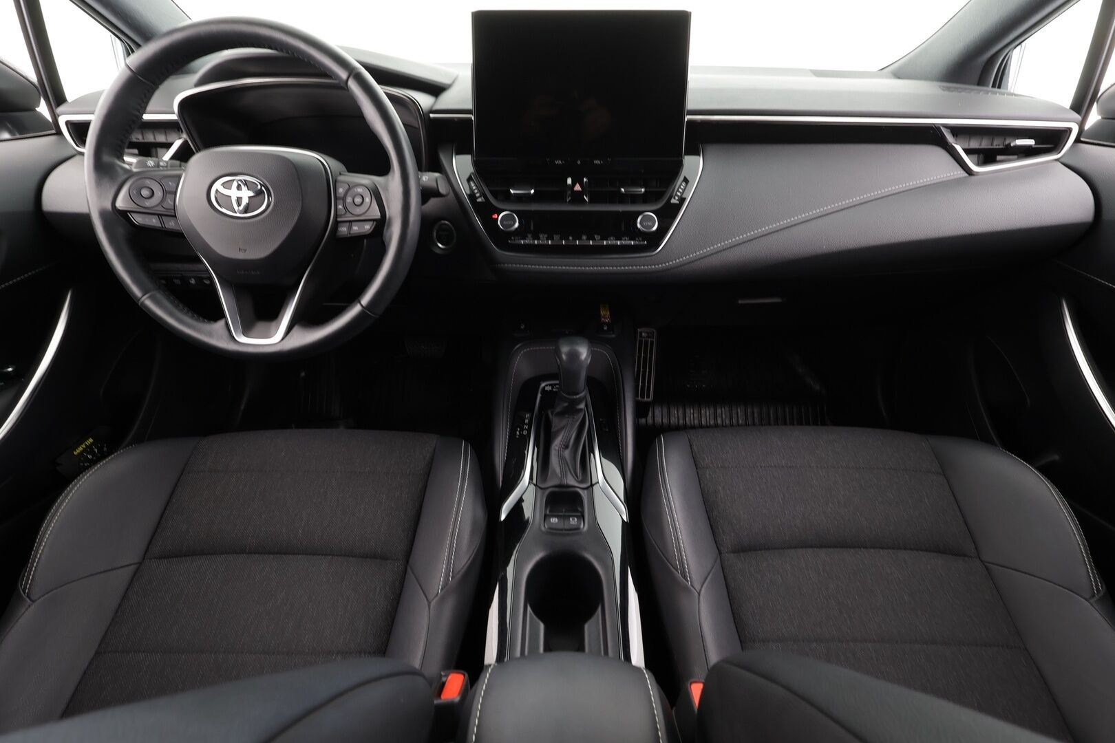 Toyota Corolla 2023 Touring Sports 2,0 Hybrid Launch Edition * ACC / P.kamera / LED / Navi / Digimittaristo / Lohkolämmitin / KeylessGo / Facelift * - 1.Om Suomi-auto / Kahdet renkaat aluvanteilla / Merkkihuollettu - HULLU BLACKWEEK KORKOTARJOUS 2,49%