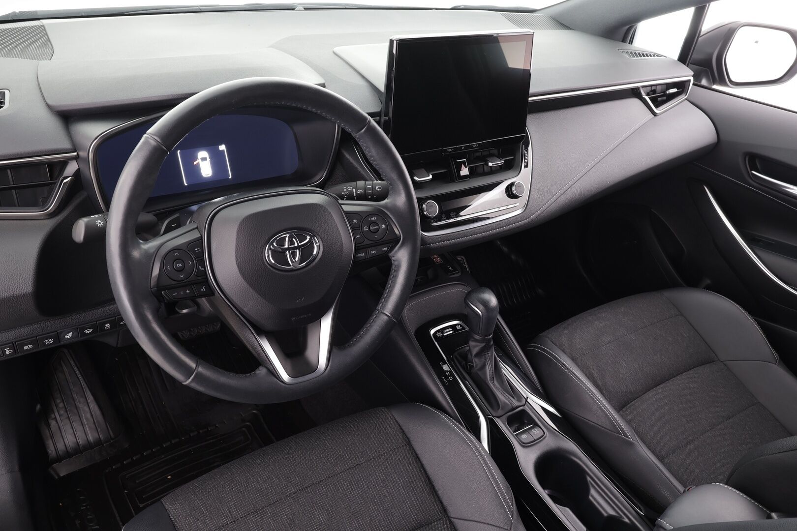 Toyota Corolla 2023 Touring Sports 2,0 Hybrid Launch Edition * ACC / P.kamera / LED / Navi / Digimittaristo / Lohkolämmitin / KeylessGo / Facelift * - 1.Om Suomi-auto / Kahdet renkaat aluvanteilla / Merkkihuollettu - HULLU BLACKWEEK KORKOTARJOUS 2,49%