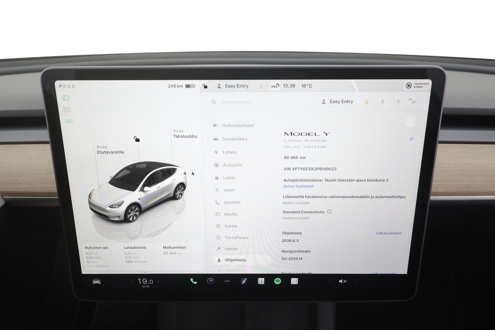 Tesla Model Y 2023 Long Range - | ACC | Koukku | ILP | Ryzen | Matrix | Lasikatto | Premium Audio | Sähkönahat | Muistipenkki | 1-om suomiauto | 2x renkaat aluin | ALV |