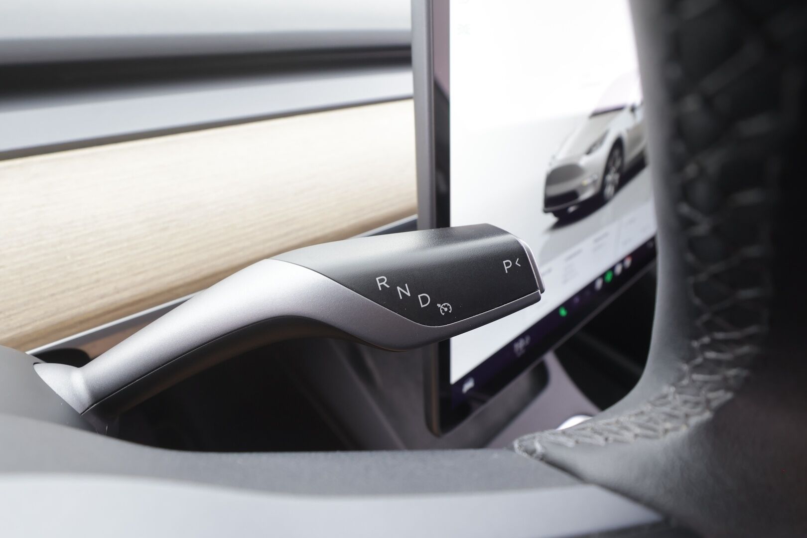 Tesla Model Y 2023 Long Range - | ACC | Koukku | ILP | Ryzen | Matrix | Lasikatto | Premium Audio | Sähkönahat | Muistipenkki | 1-om suomiauto | 2x renkaat aluin | ALV |