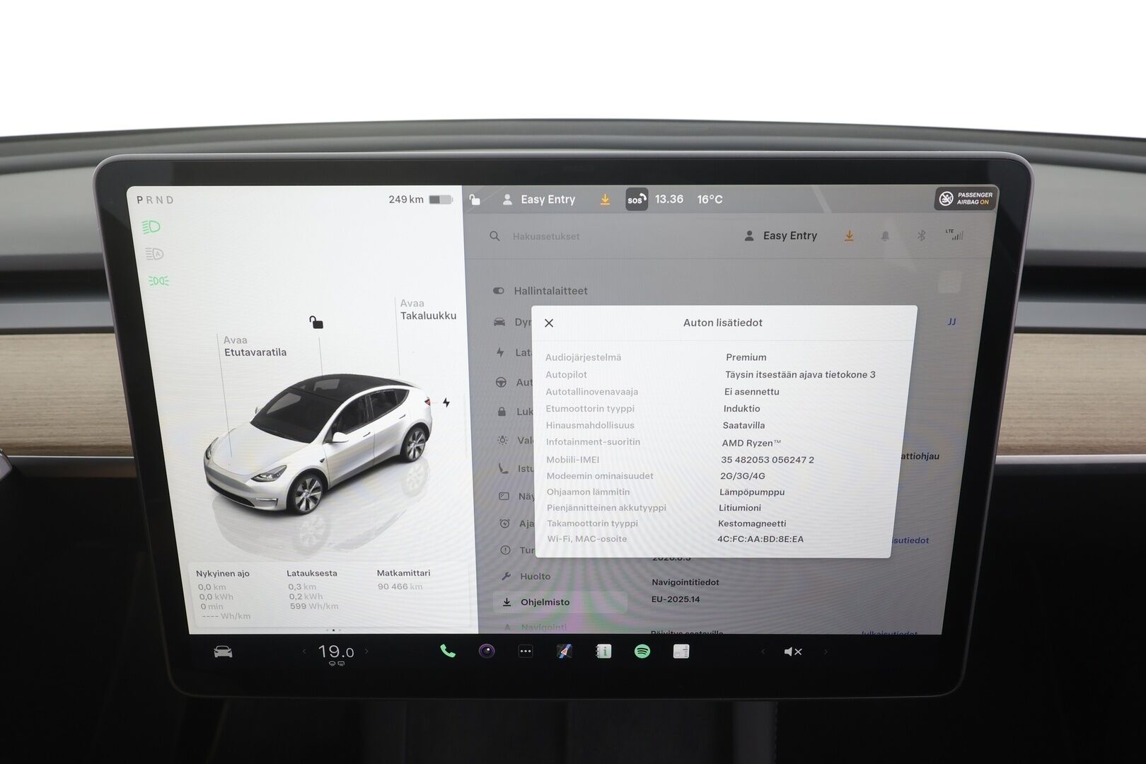 Tesla Model Y 2023 Long Range - | ACC | Koukku | ILP | Ryzen | Matrix | Lasikatto | Premium Audio | Sähkönahat | Muistipenkki | 1-om suomiauto | 2x renkaat aluin | ALV |