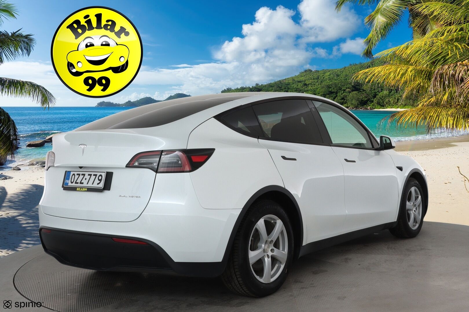 Tesla Model Y 2023 Long Range ** S3xy knob / Koukku / Lämpöpumppu / Lasikatto / Matrix-LED / Adapt.Vakkari / P.Kamera / Muistipenkki / Navi / Keyless** - 3,99 % KORKOTARJOUS TÄHÄN AUTOON - 1-om Suomi-auto / 2x Latauskaapelit / Kahdet Renkaat