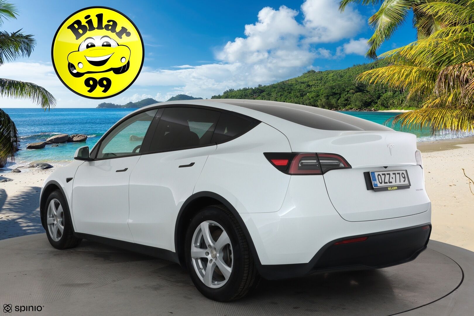 Tesla Model Y 2023 Long Range ** S3xy knob / Koukku / Lämpöpumppu / Lasikatto / Matrix-LED / Adapt.Vakkari / P.Kamera / Muistipenkki / Navi / Keyless** - 3,99 % KORKOTARJOUS TÄHÄN AUTOON - 1-om Suomi-auto / 2x Latauskaapelit / Kahdet Renkaat