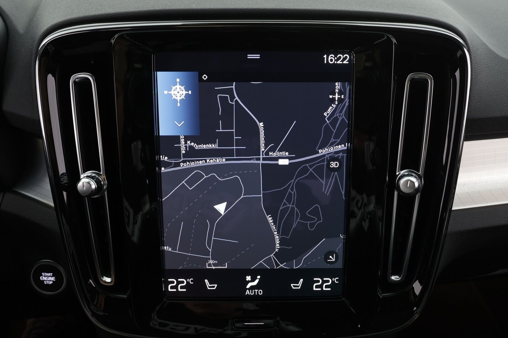 Volvo XC40 2024 T4 TwE Plus Bright aut * Adapt.Vakkari / Peruutuskamera / Vetokoukku / Muistipenkki / LED / Sensus Navi / KeylessGo - 1.Om Suomi-auto / Akku kuntotarkastettu SoH 91,6% / Kahdet renkaat aluvanteilla / Merkkihuollettu