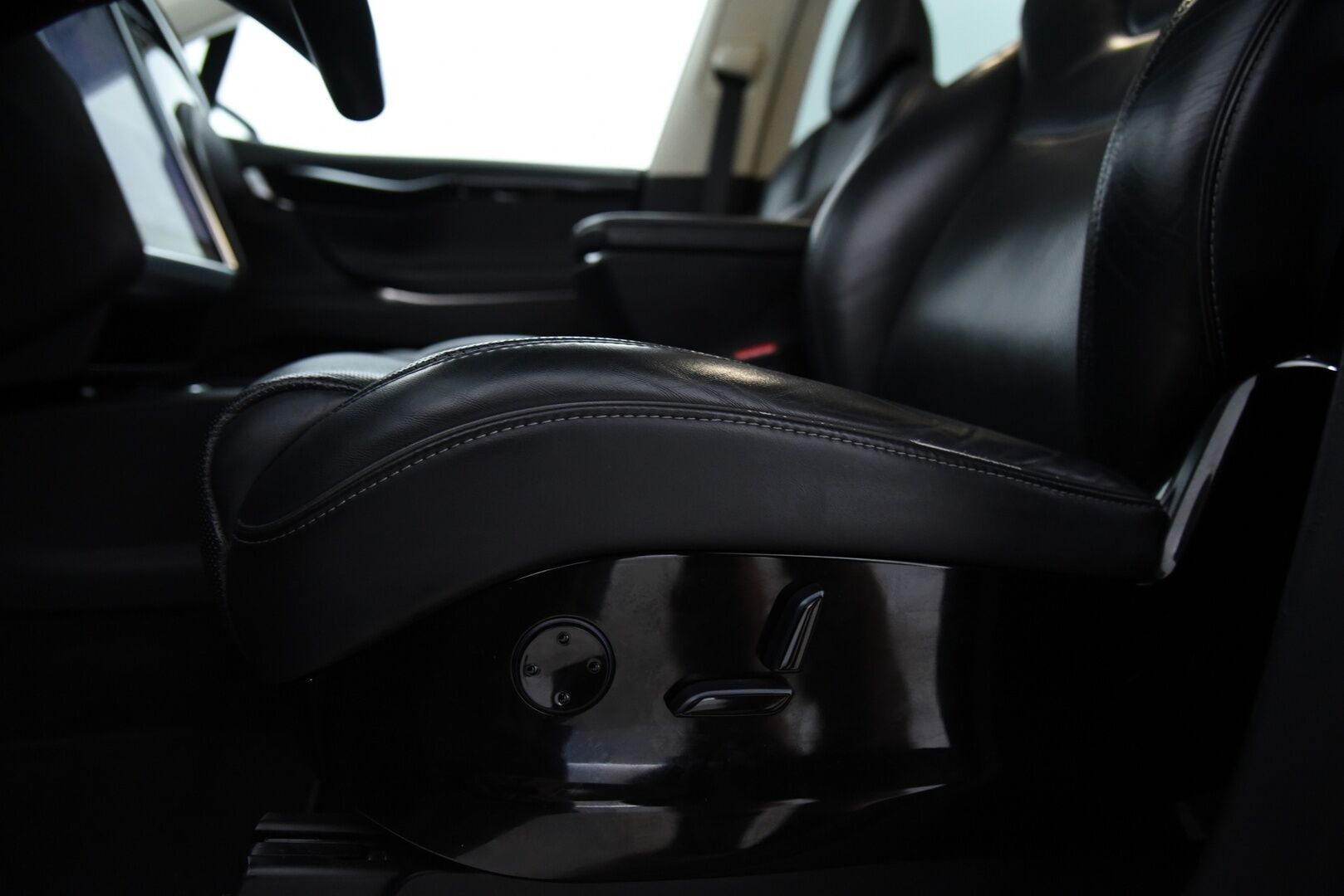 Tesla Model X 2017 90 D / Myydään huutokaupat.com:issa! / ILMAISET SUPERCHRAGET! - Myydään vain huutokaupat.com:issa! 
