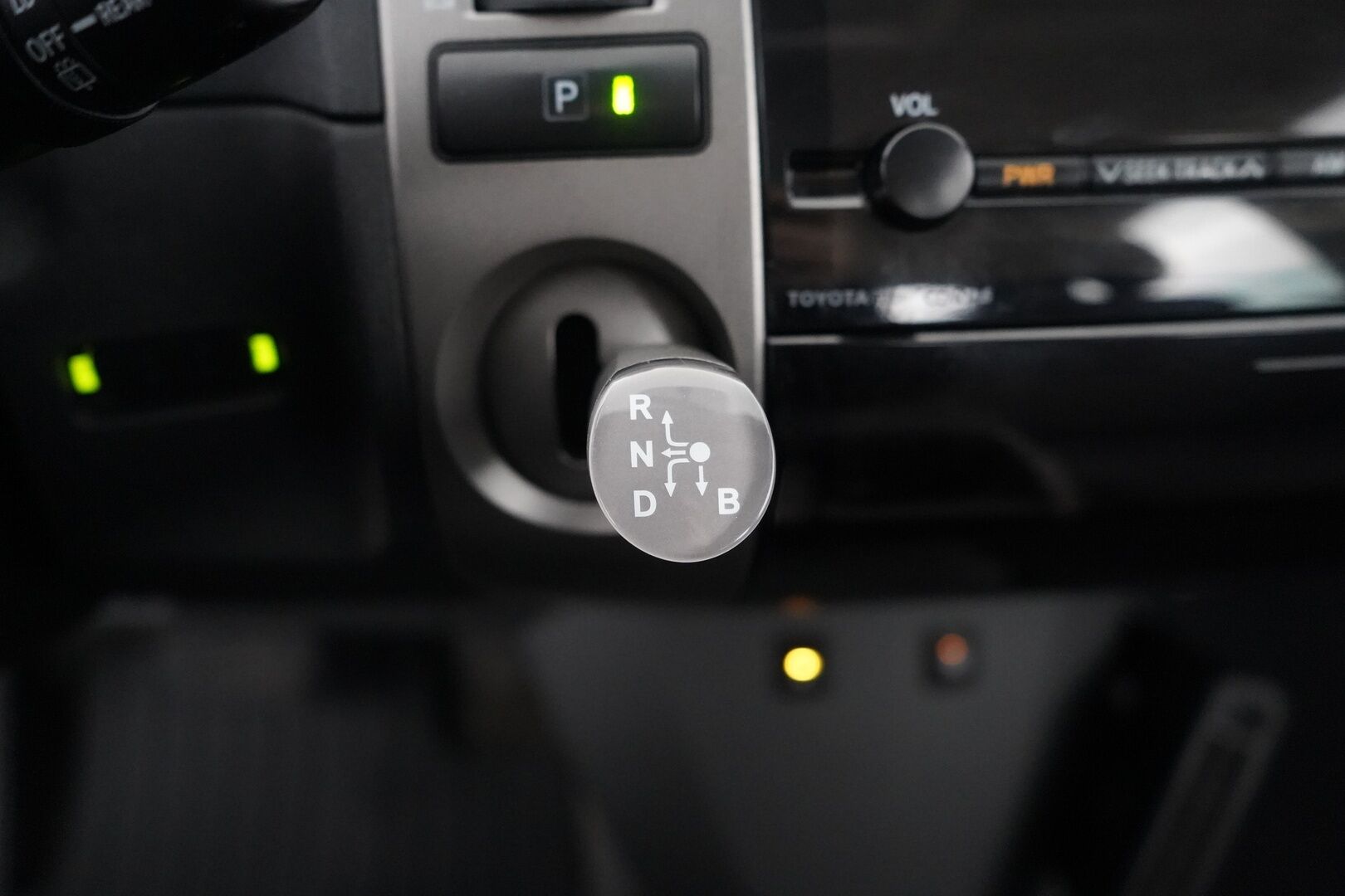 Toyota Prius 2007 HSD Executive 5ov - Myydään huutokaupat.com sivustolla!