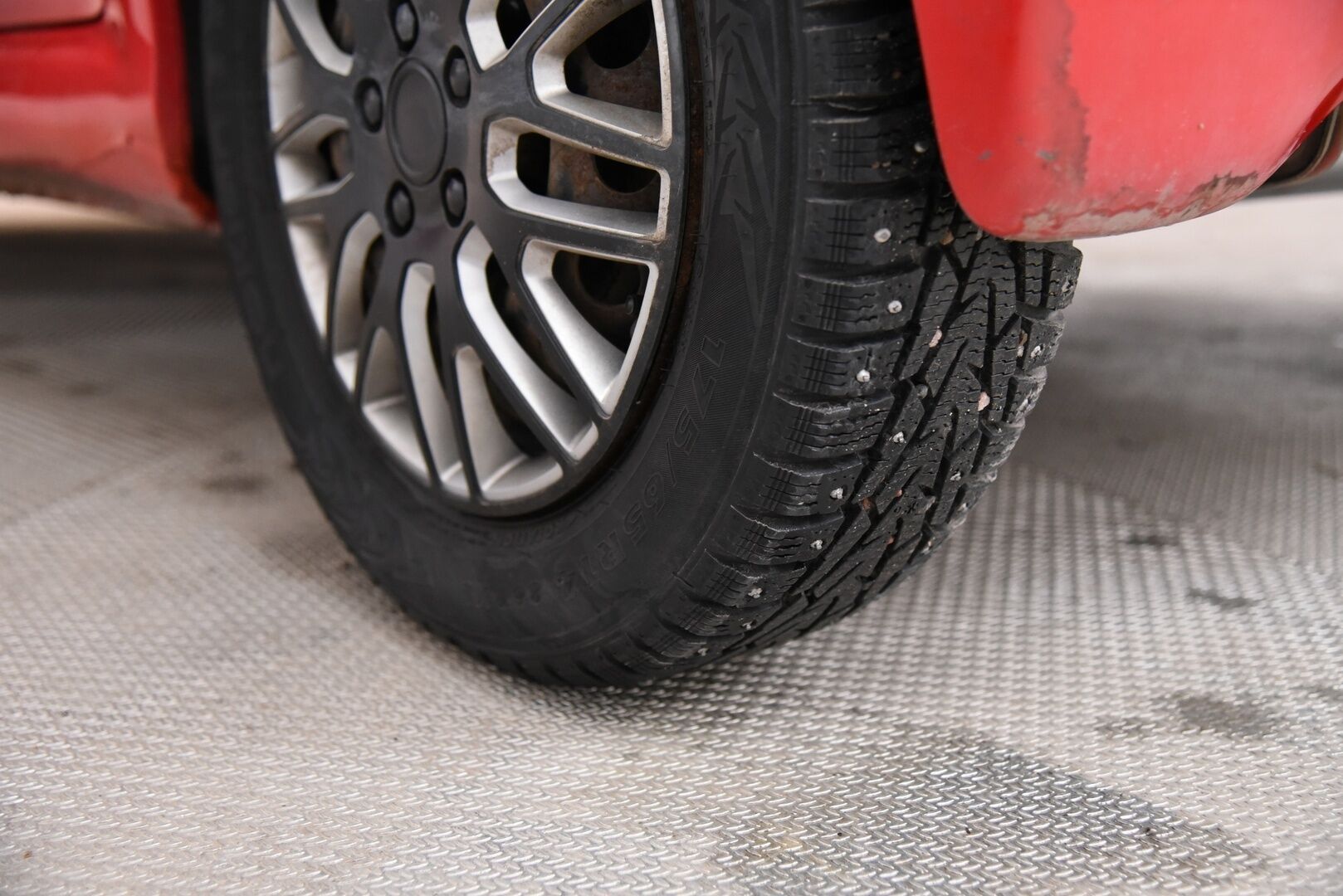 Toyota Aygo 2007 4D AYGO HATCHBACK 1.0-KGB10L-AHMRKW/234 - Suomi-auto! 2x Renkaat