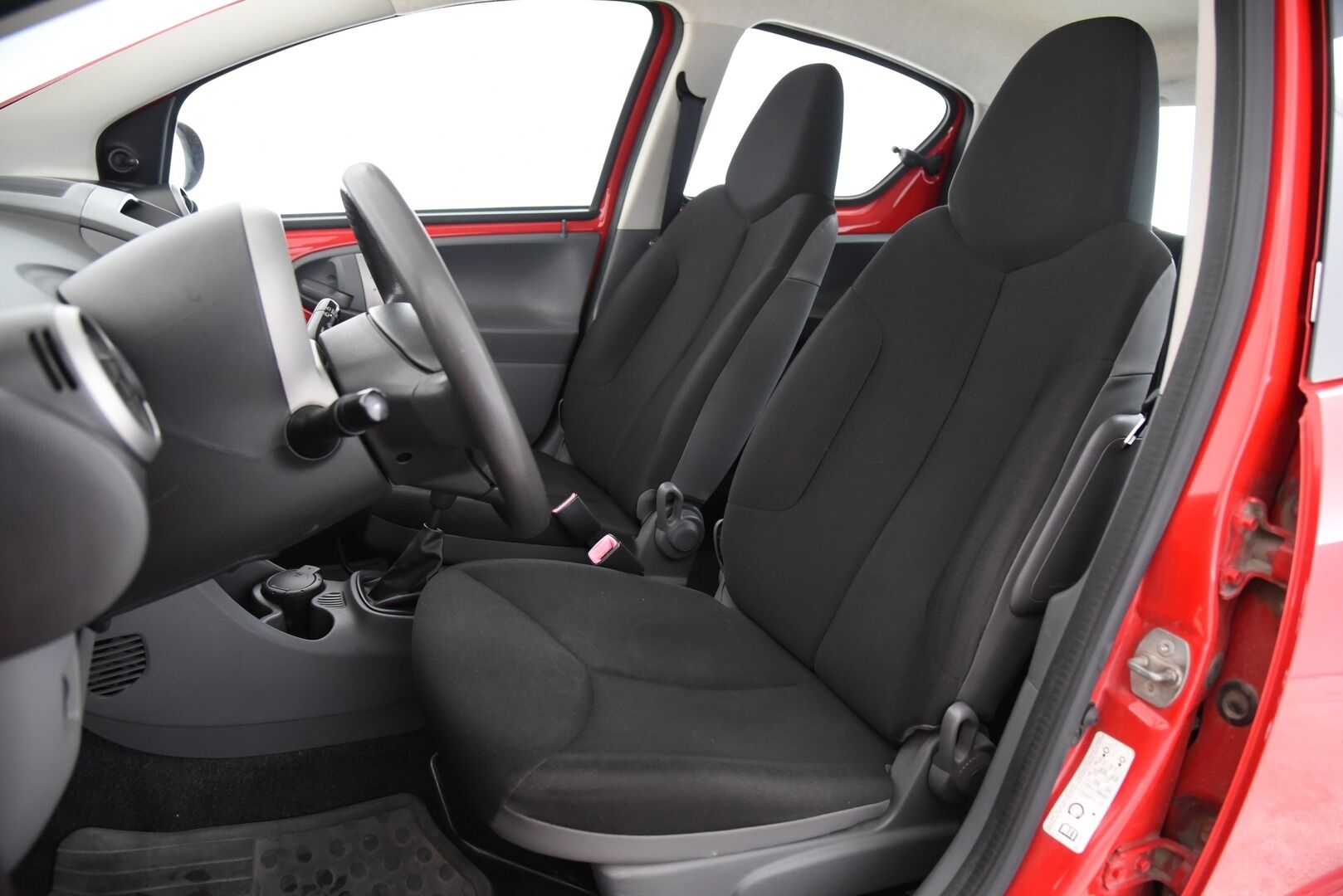 Toyota Aygo 2007 4D AYGO HATCHBACK 1.0-KGB10L-AHMRKW/234 - Suomi-auto! 2x Renkaat