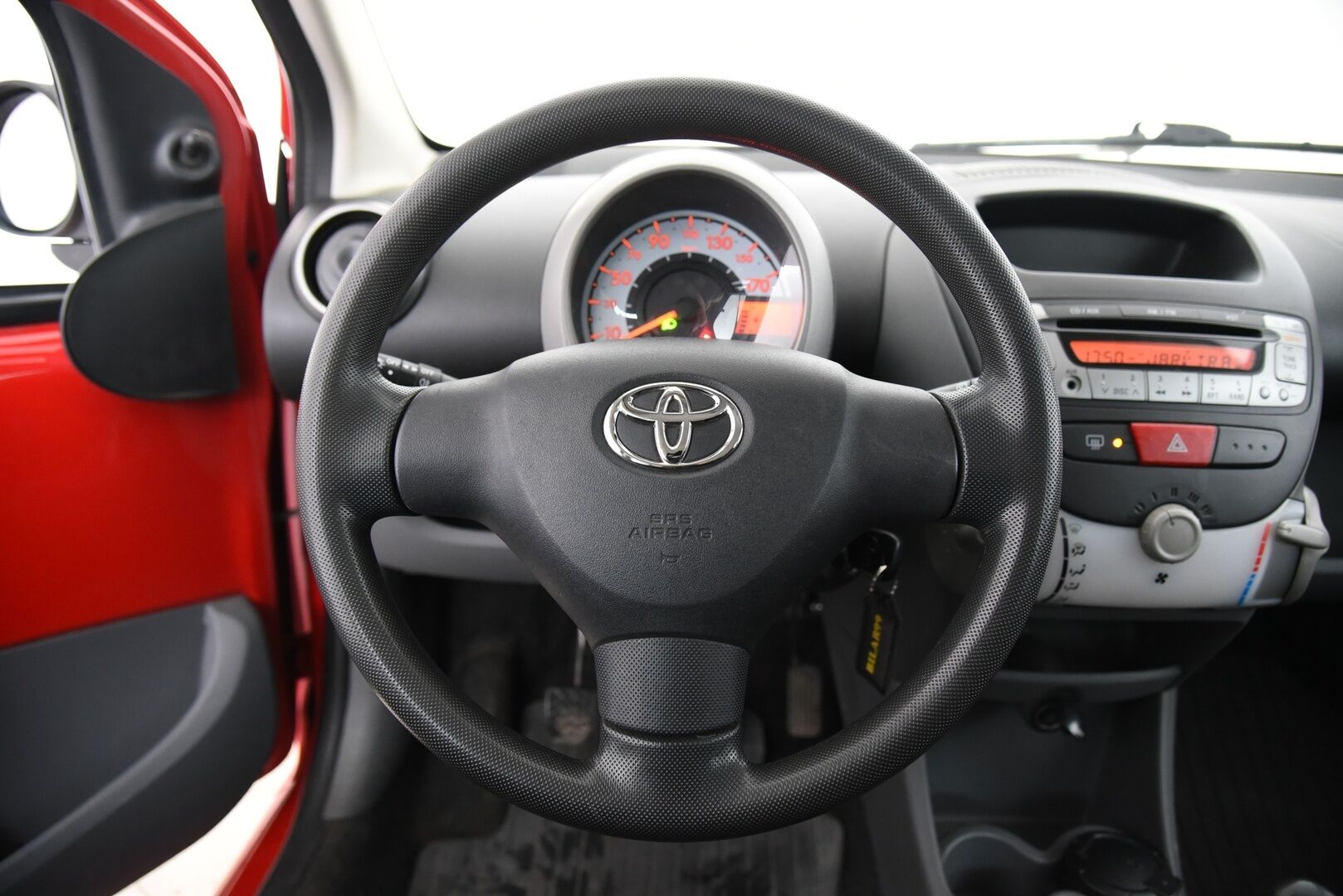 Toyota Aygo 2007 4D AYGO HATCHBACK 1.0-KGB10L-AHMRKW/234 - Suomi-auto! 2x Renkaat