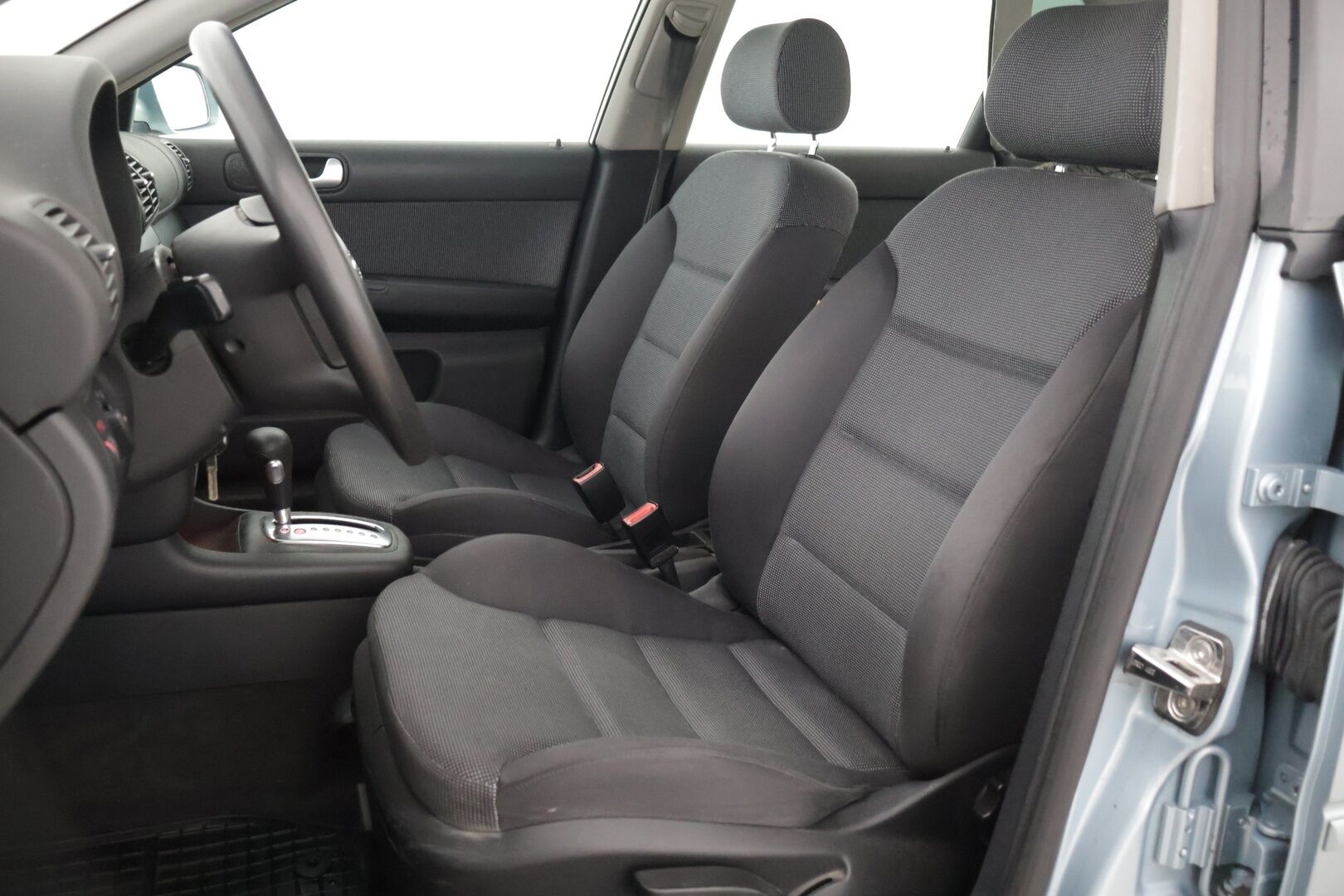 Audi A3 2003 HATCHBACK 1.6 AUTOMATIC *MYYDÄÄN HUUTOKAUPAT.COM*
