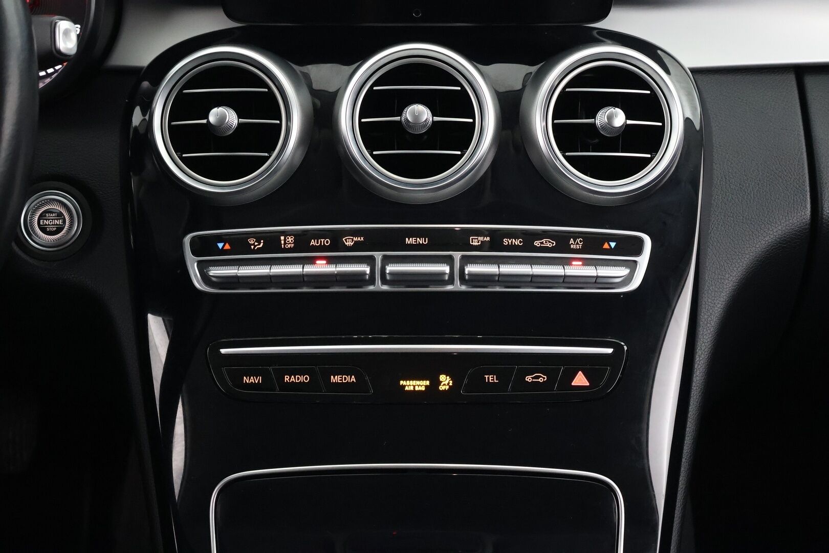 Mercedes-Benz C 2019 300 d A Coupé - | LED | P.kamera | Vakkari | Sporttipenkit | Lohko | Suomi-auto | Siisti huoltohistoria |
